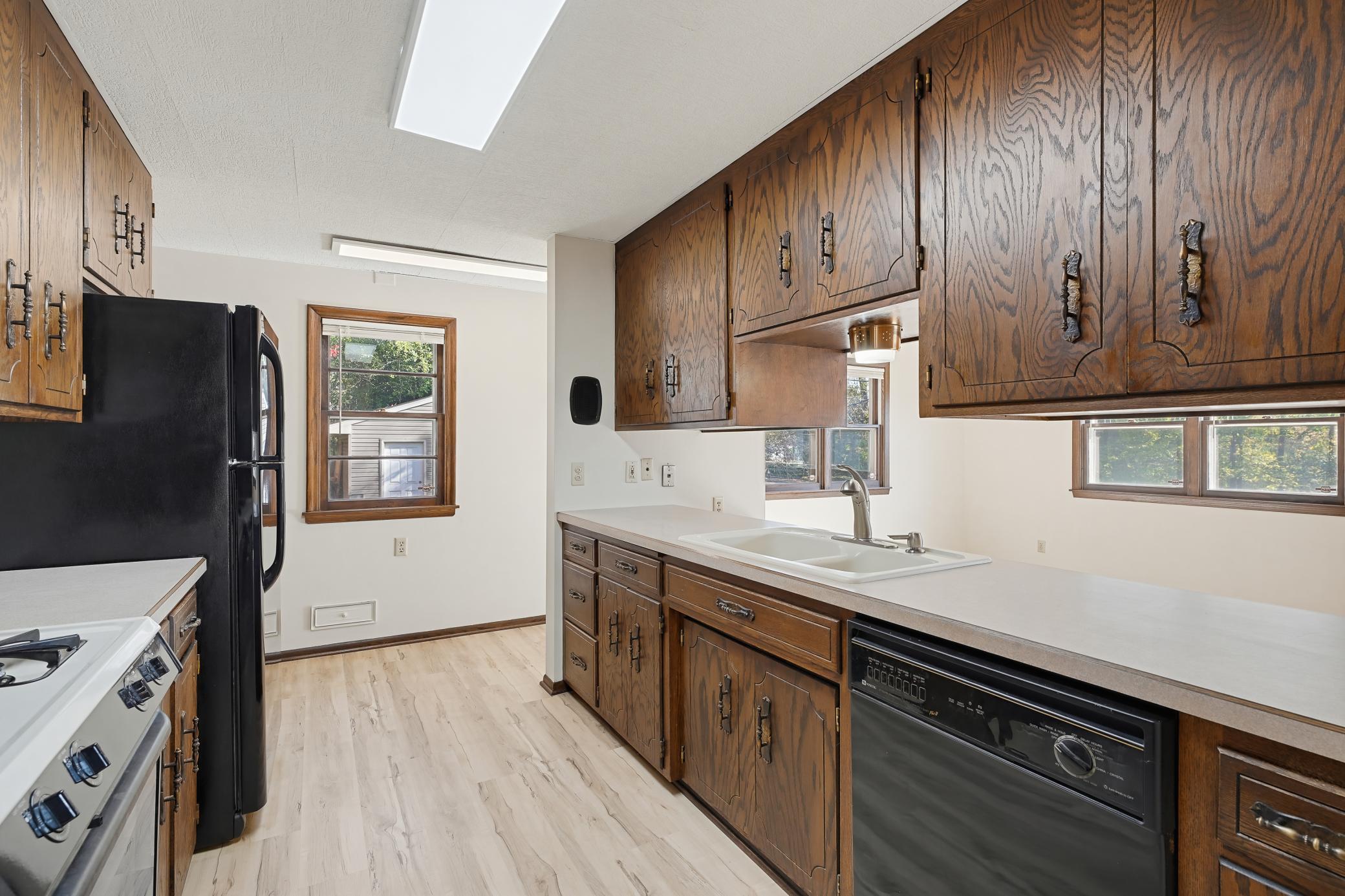 View of Residential at 1566 Albemarle Street, Saint Paul MN 55117, Saint Paul (17 of 49) - Mike Wilen | Minnesota Team Real Estate