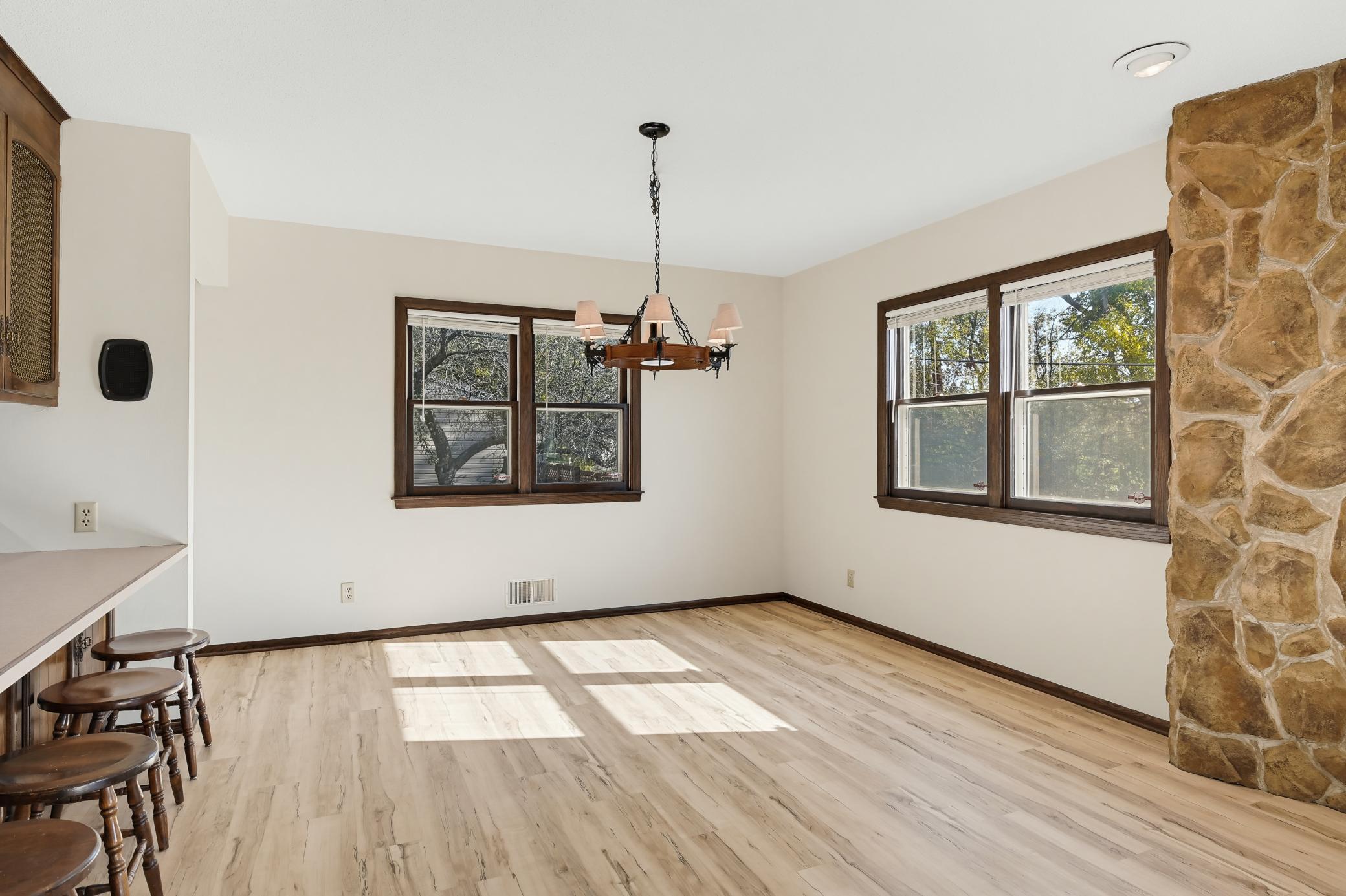 View of Residential at 1566 Albemarle Street, Saint Paul MN 55117, Saint Paul (13 of 49) - Mike Wilen | Minnesota Team Real Estate