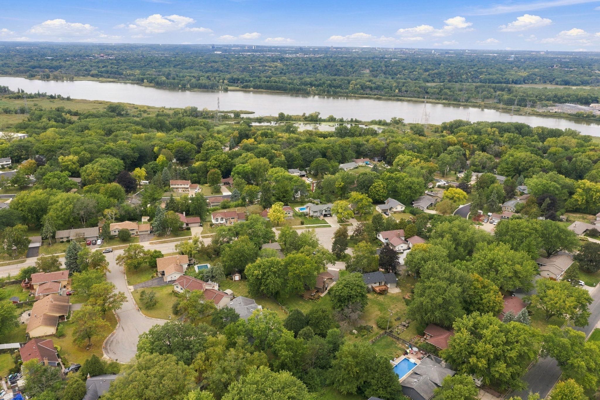 View of Residential at 11315 River Hills Drive, Burnsville MN 55337, Burnsville (42 of 42) - Mike Wilen | Minnesota Team Real Estate