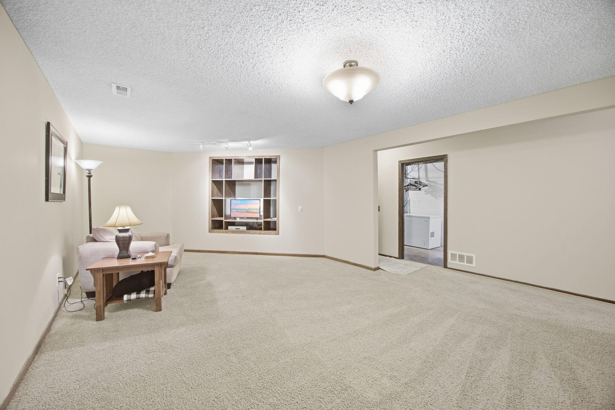 View of Residential at 11315 River Hills Drive, Burnsville MN 55337, Burnsville (24 of 42) - Mike Wilen | Minnesota Team Real Estate