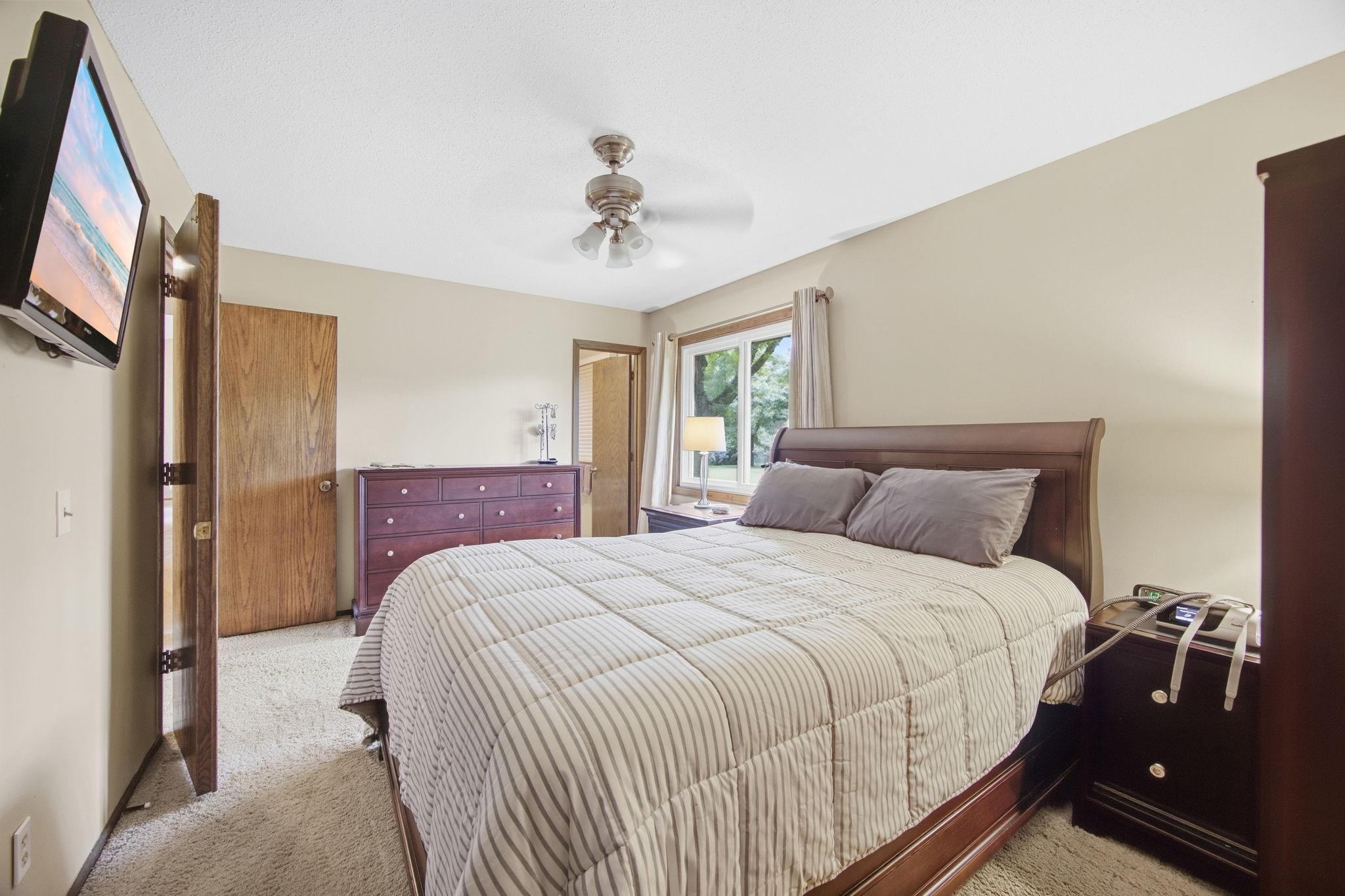 View of Residential at 11315 River Hills Drive, Burnsville MN 55337, Burnsville (17 of 42) - Mike Wilen | Minnesota Team Real Estate