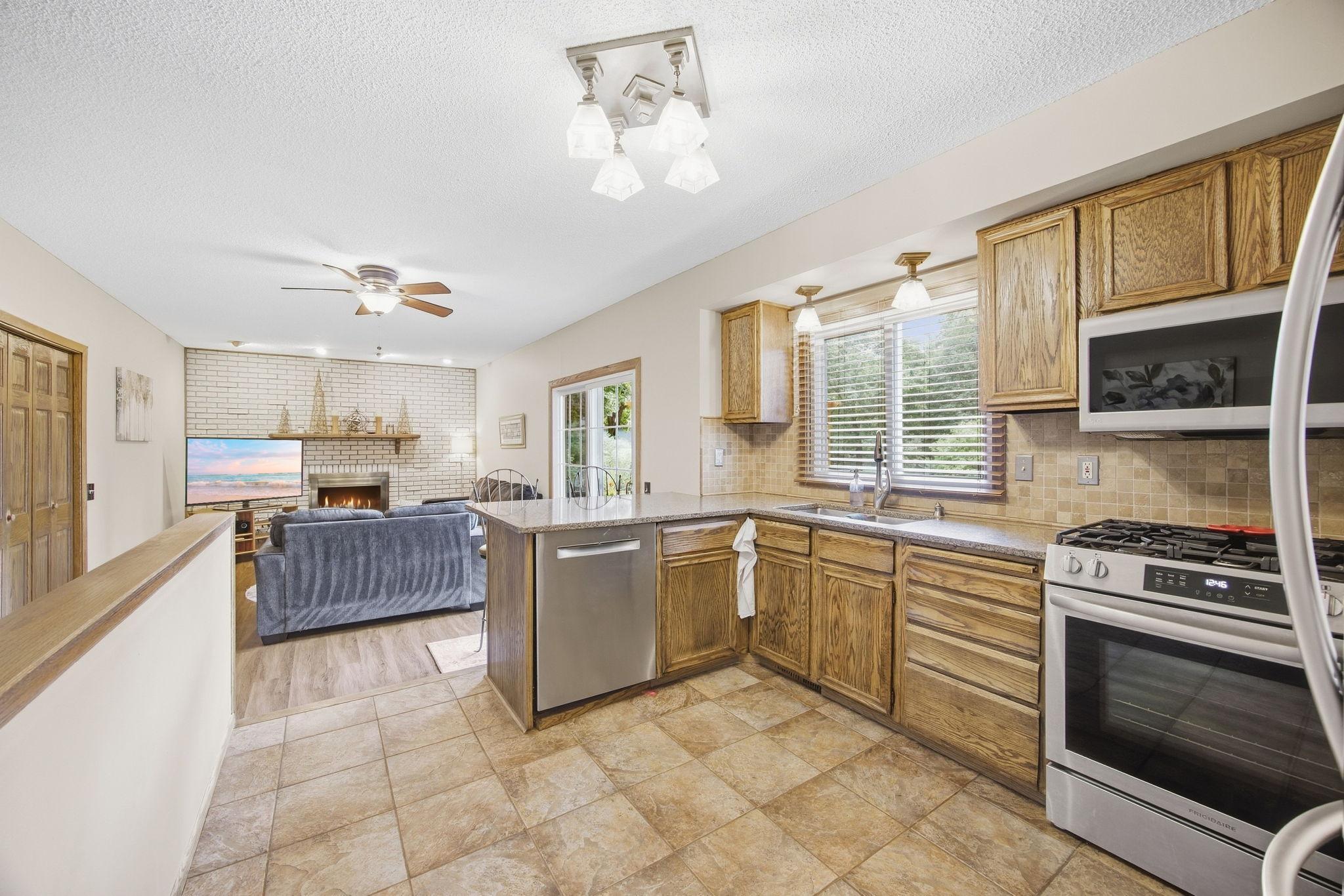 View of Residential at 11315 River Hills Drive, Burnsville MN 55337, Burnsville (11 of 42) - Mike Wilen | Minnesota Team Real Estate