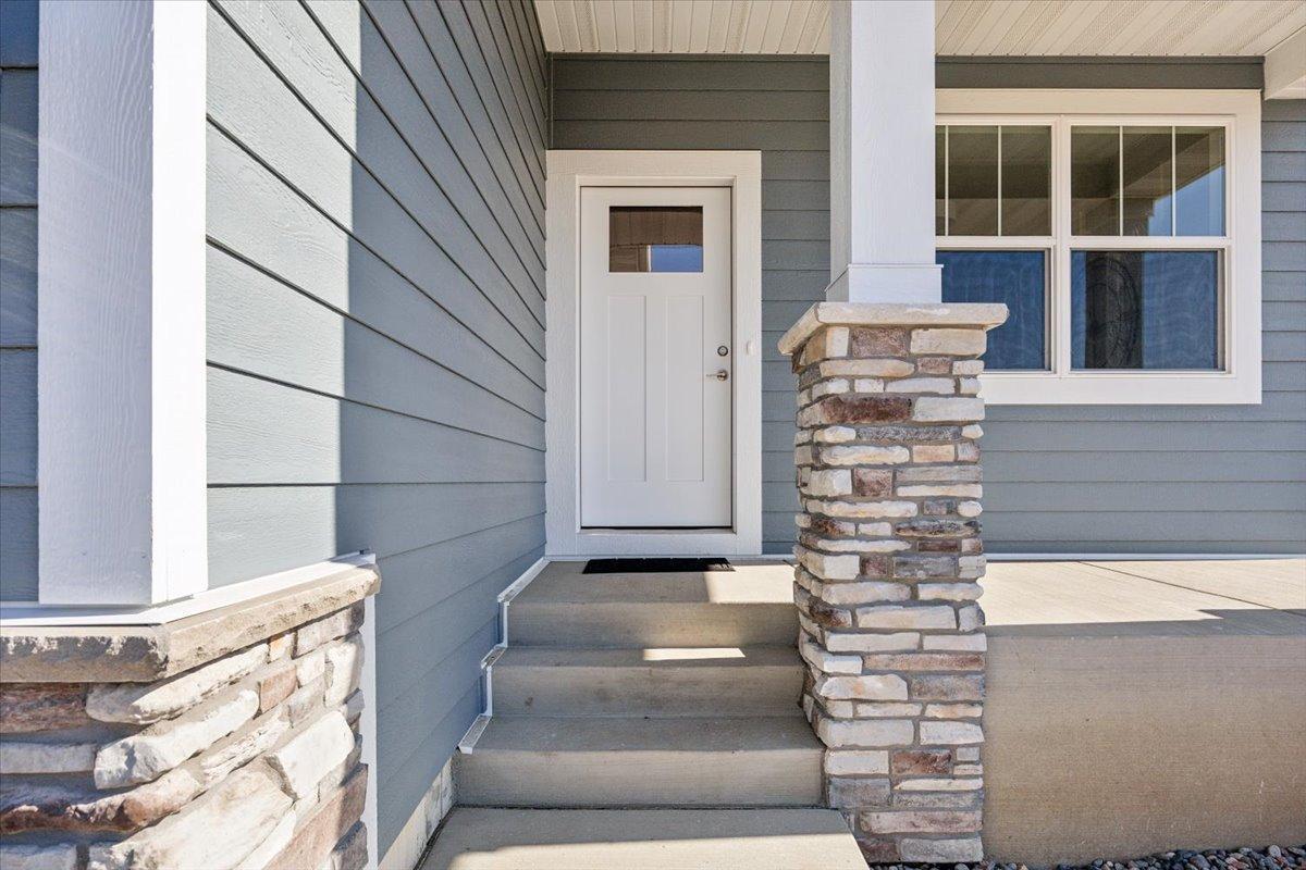 View of Residential at 13371 Cadogan Way, Rosemount MN 55068, Rosemount (6 of 41) - Mike Wilen | Minnesota Team Real Estate