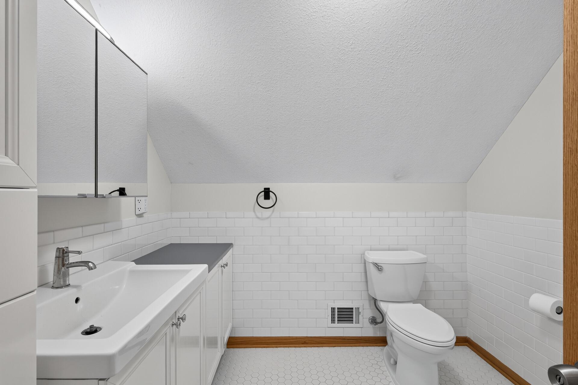 View of Residential at 5808 Pillsbury Avenue, Minneapolis MN 55419, Minneapolis (22 of 29) - Mike Wilen | Minnesota Team Real Estate