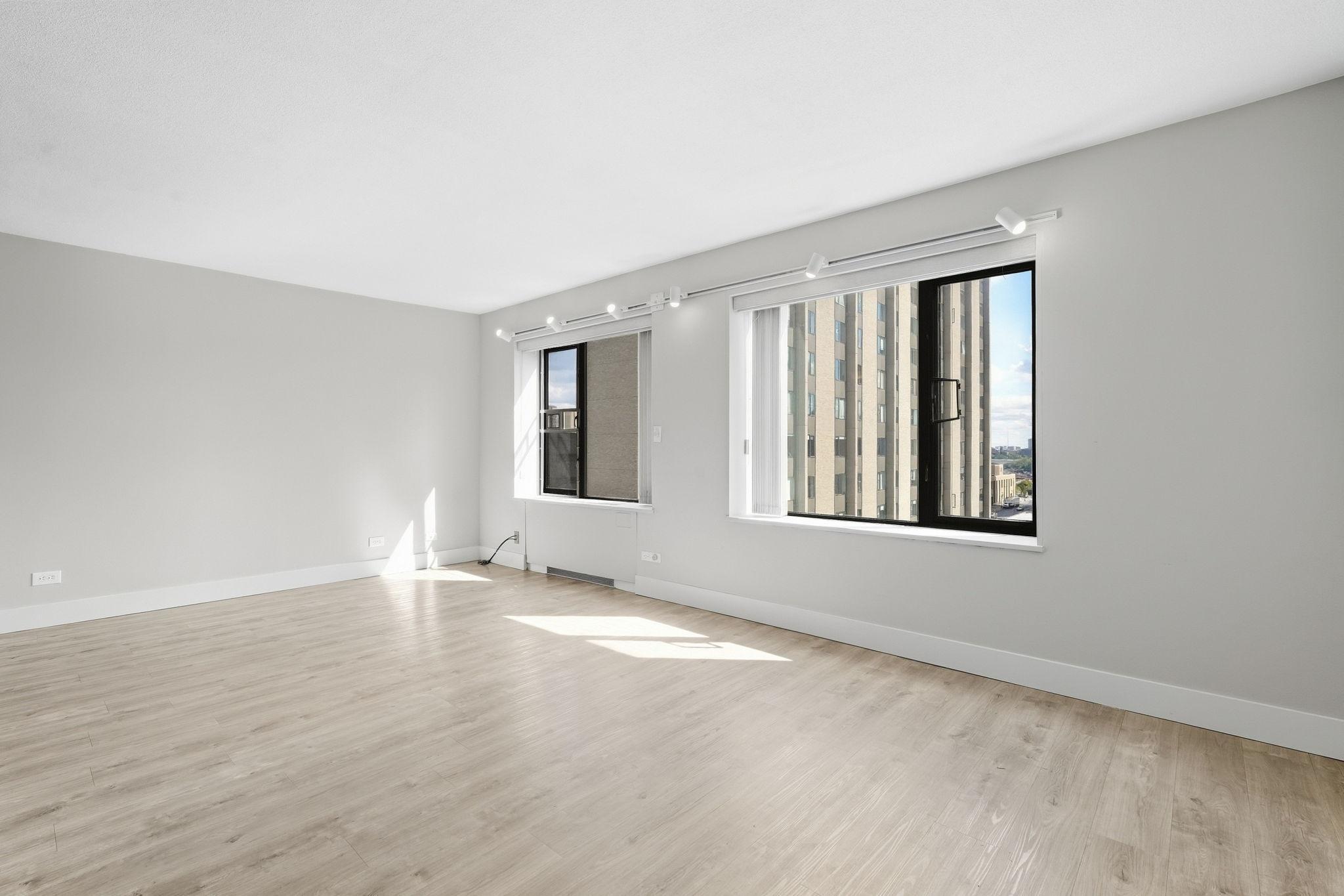 View of Residential at 15 1st Street #A914, Minneapolis MN 55401, Minneapolis (17 of 38) - Mike Wilen | Minnesota Team Real Estate