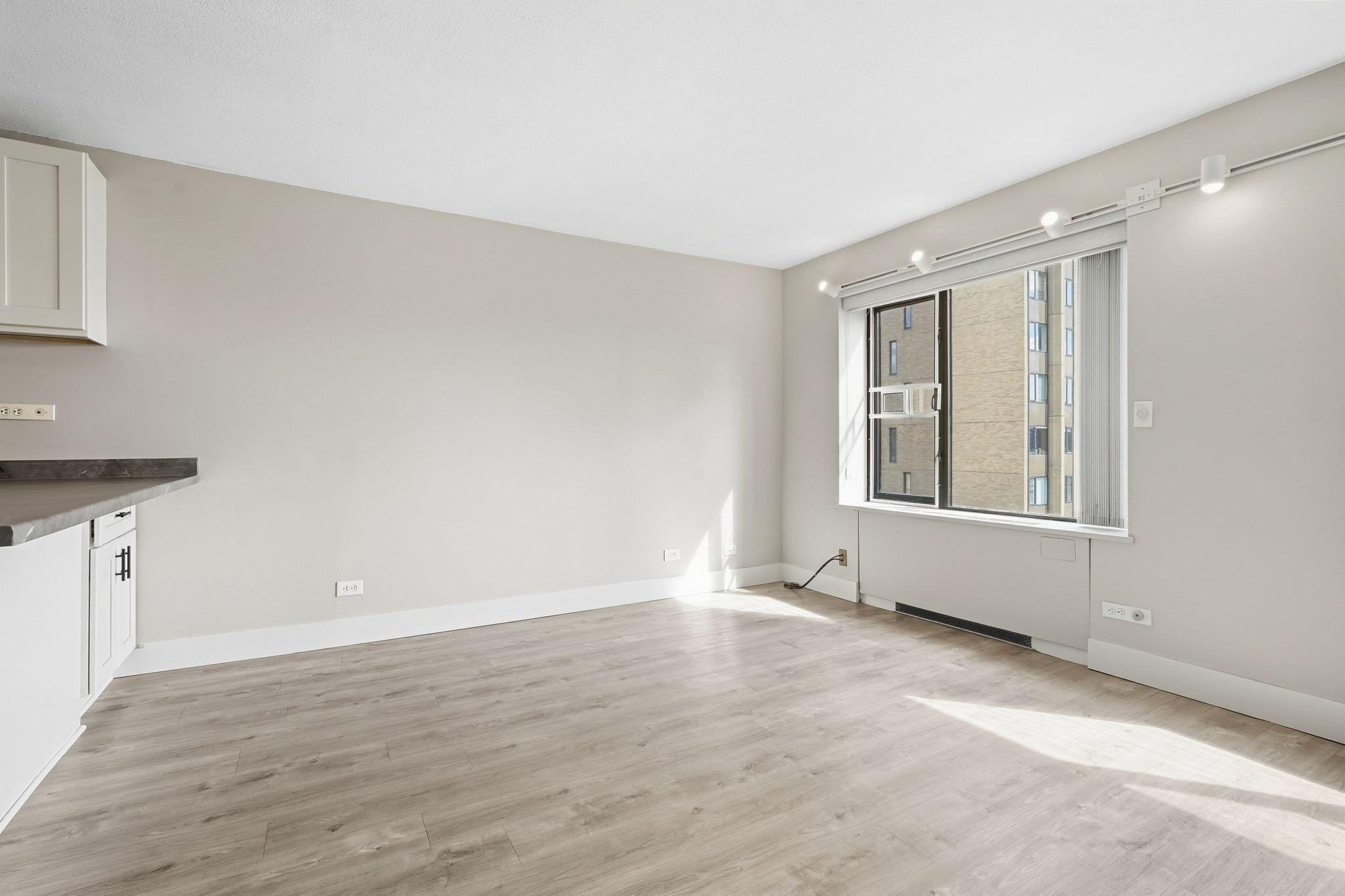 View of Residential at 15 1st Street #A914, Minneapolis MN 55401, Minneapolis (16 of 38) - Mike Wilen | Minnesota Team Real Estate