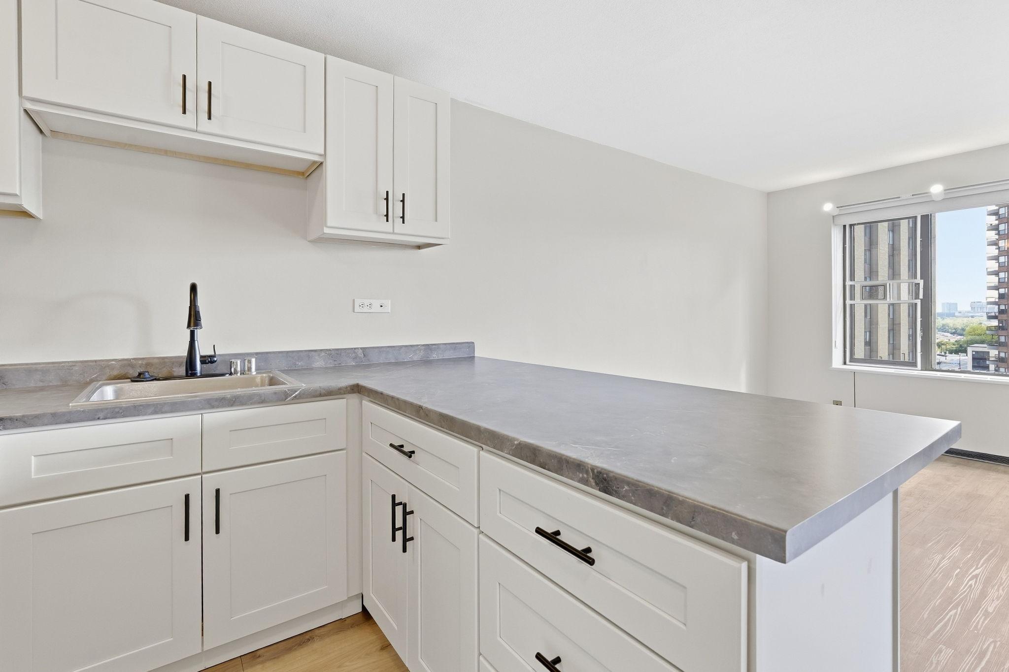View of Residential at 15 1st Street #A914, Minneapolis MN 55401, Minneapolis (11 of 38) - Mike Wilen | Minnesota Team Real Estate