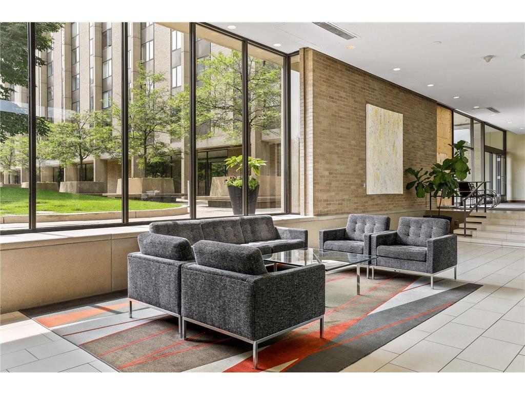 View of Residential at 15 1st Street #A914, Minneapolis MN 55401, Minneapolis (37 of 38) - Mike Wilen | Minnesota Team Real Estate