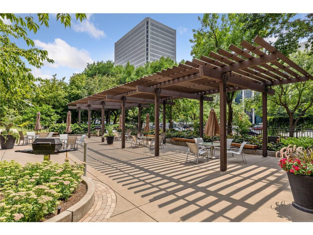 View of Residential at 15 1st Street #A914, Minneapolis MN 55401, Minneapolis (36 of 38) - Mike Wilen | Minnesota Team Real Estate