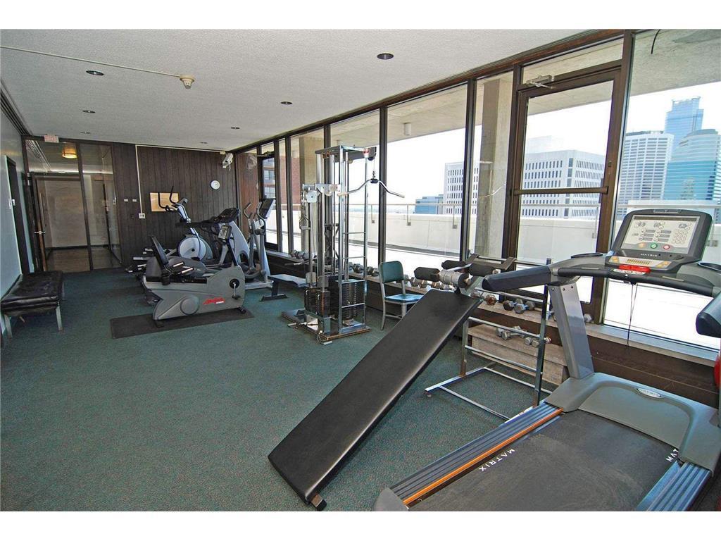 View of Residential at 15 1st Street #A914, Minneapolis MN 55401, Minneapolis (32 of 38) - Mike Wilen | Minnesota Team Real Estate