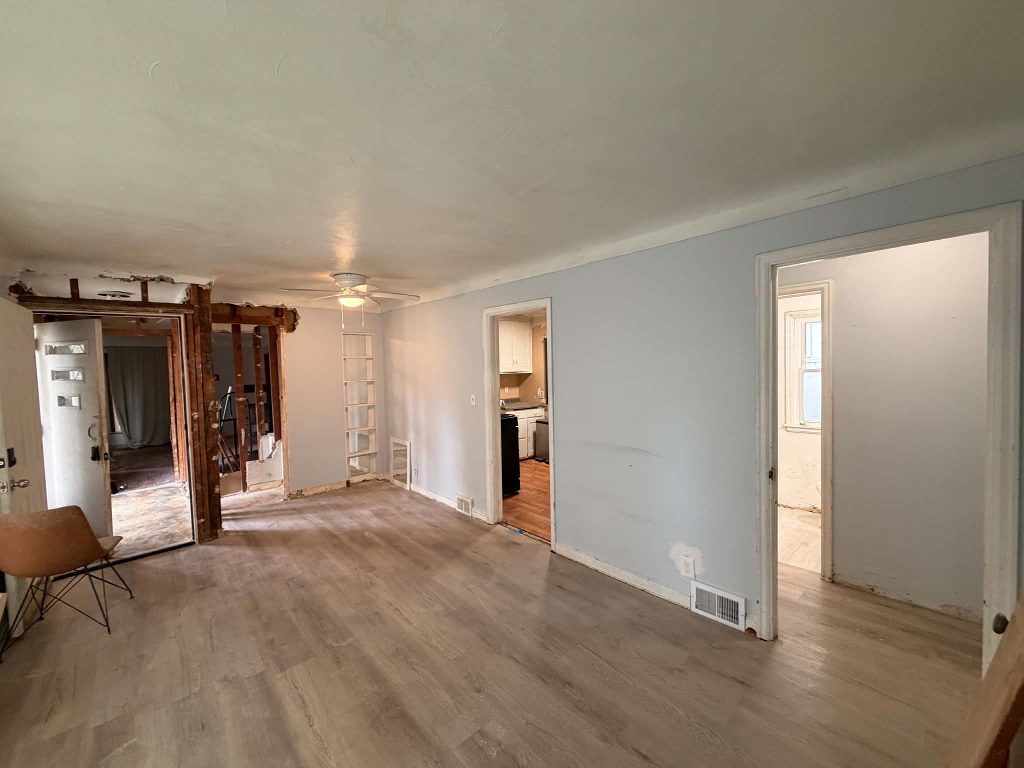 View of Residential Income at 1064 Lawson Avenue, Saint Paul MN 55106, Saint Paul (7 of 32) - Mike Wilen | Minnesota Team Real Estate
