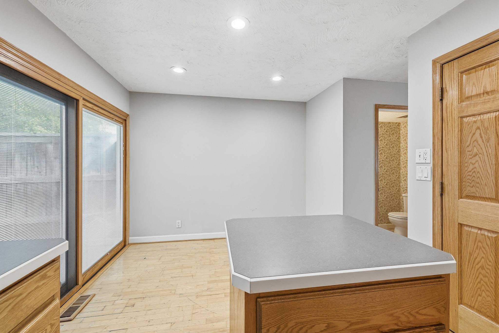 View of Residential at 6377 Barrie Road, Edina MN 55435, Edina (12 of 22) - Mike Wilen | Minnesota Team Real Estate