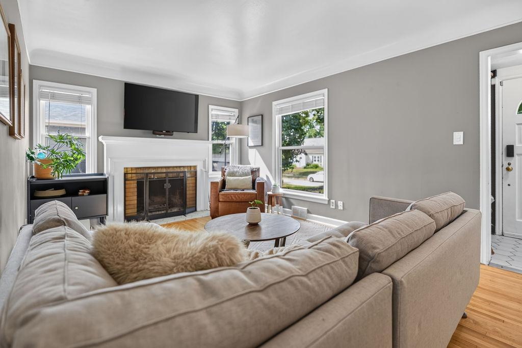 View of Residential at 4530 Vincent Avenue, Minneapolis MN 55412, Minneapolis (7 of 51) - Mike Wilen | Minnesota Team Real Estate