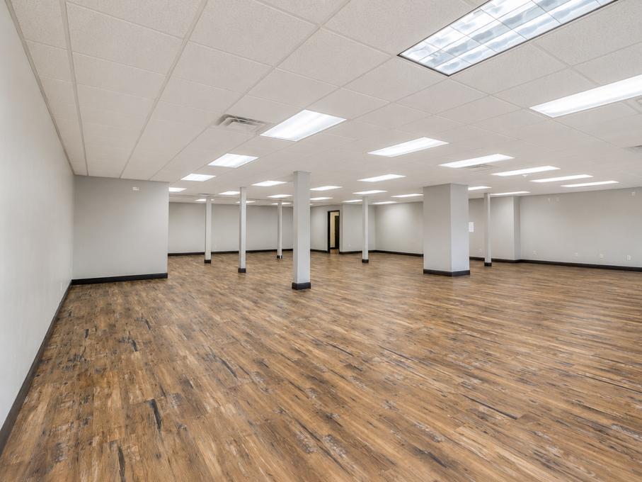 View of Commercial Sale at 428 W Main Street, Arlington MN 55307, Arlington (10 of 19) - Mike Wilen | Minnesota Team Real Estate