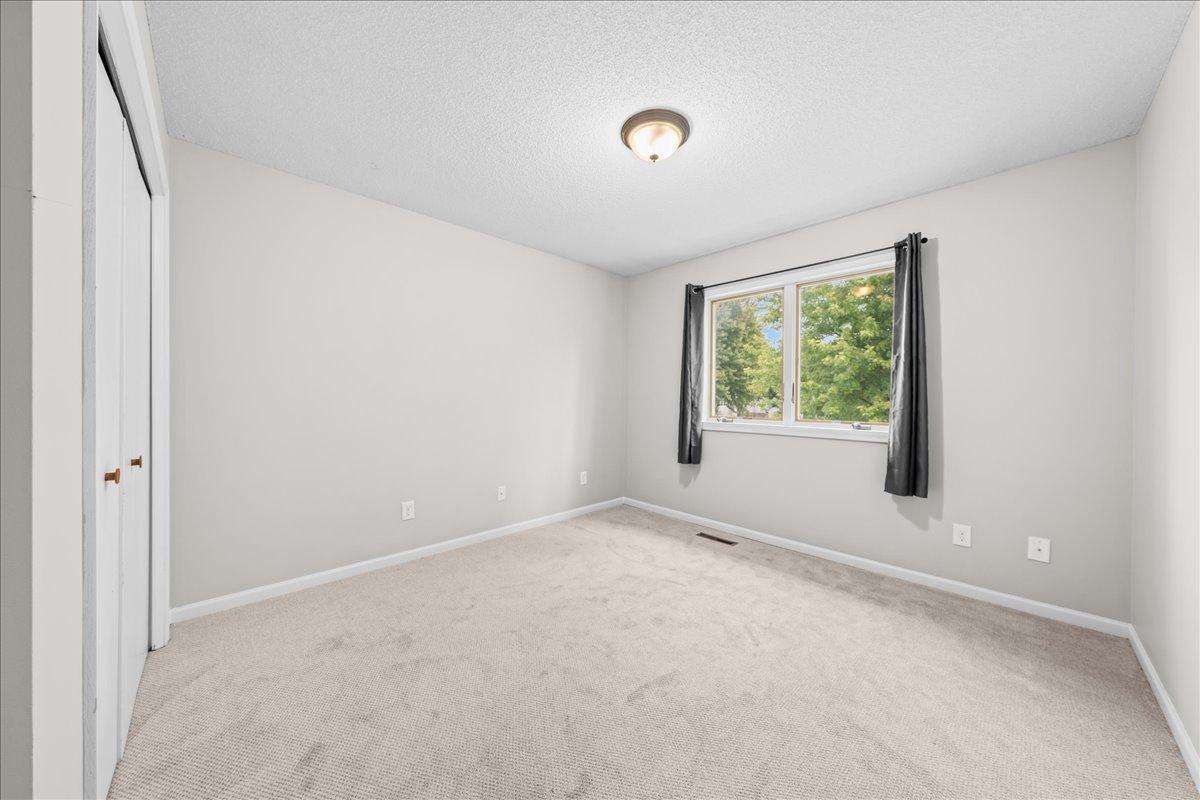 View of Residential at 139 Ridge Way, Mahtomedi MN 55115, Mahtomedi (20 of 32) - Mike Wilen | Minnesota Team Real Estate