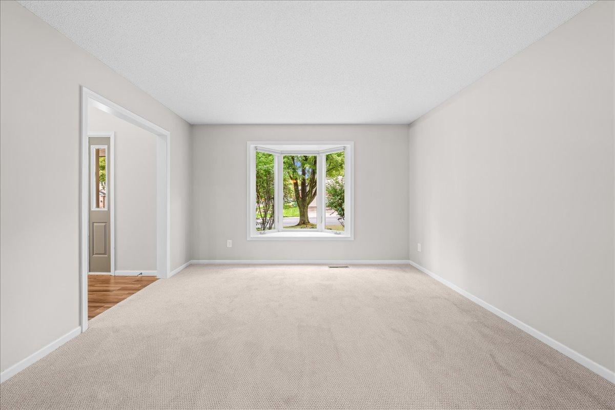 View of Residential at 139 Ridge Way, Mahtomedi MN 55115, Mahtomedi (5 of 32) - Mike Wilen | Minnesota Team Real Estate