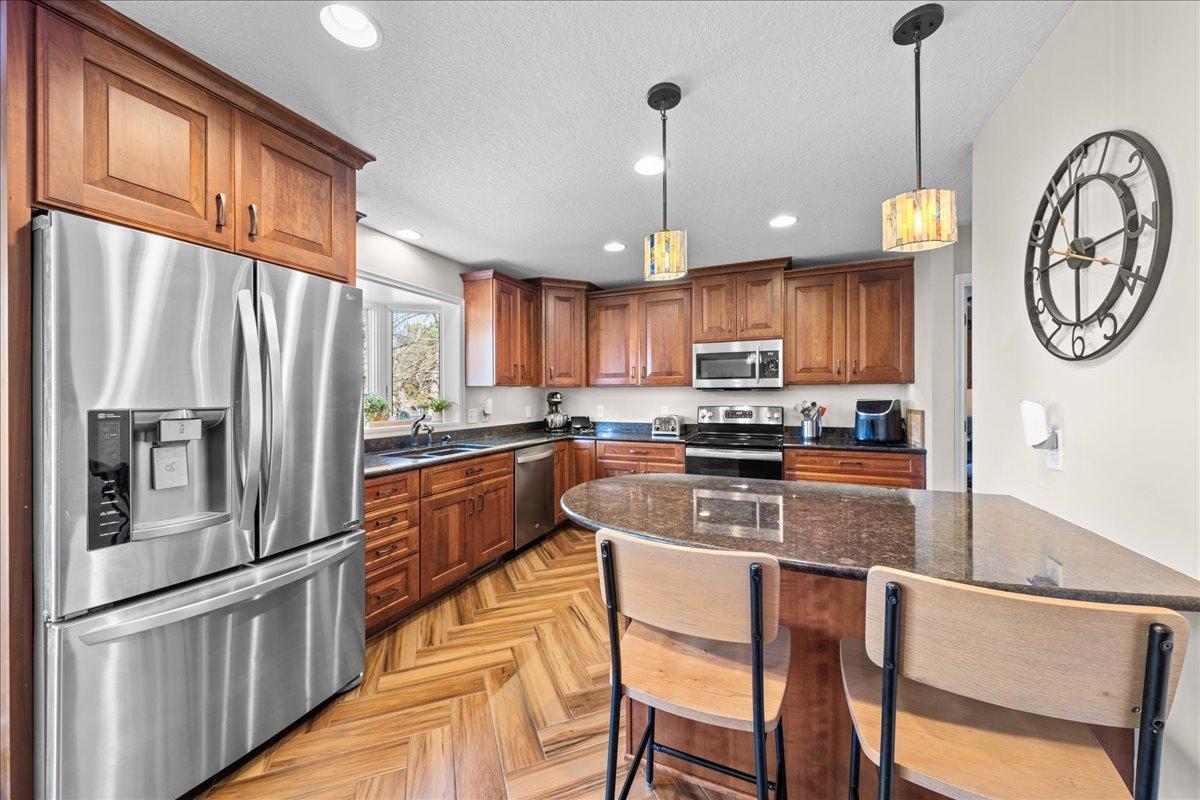 View of Residential at 139 Ridge Way, Mahtomedi MN 55115, Mahtomedi (12 of 32) - Mike Wilen | Minnesota Team Real Estate