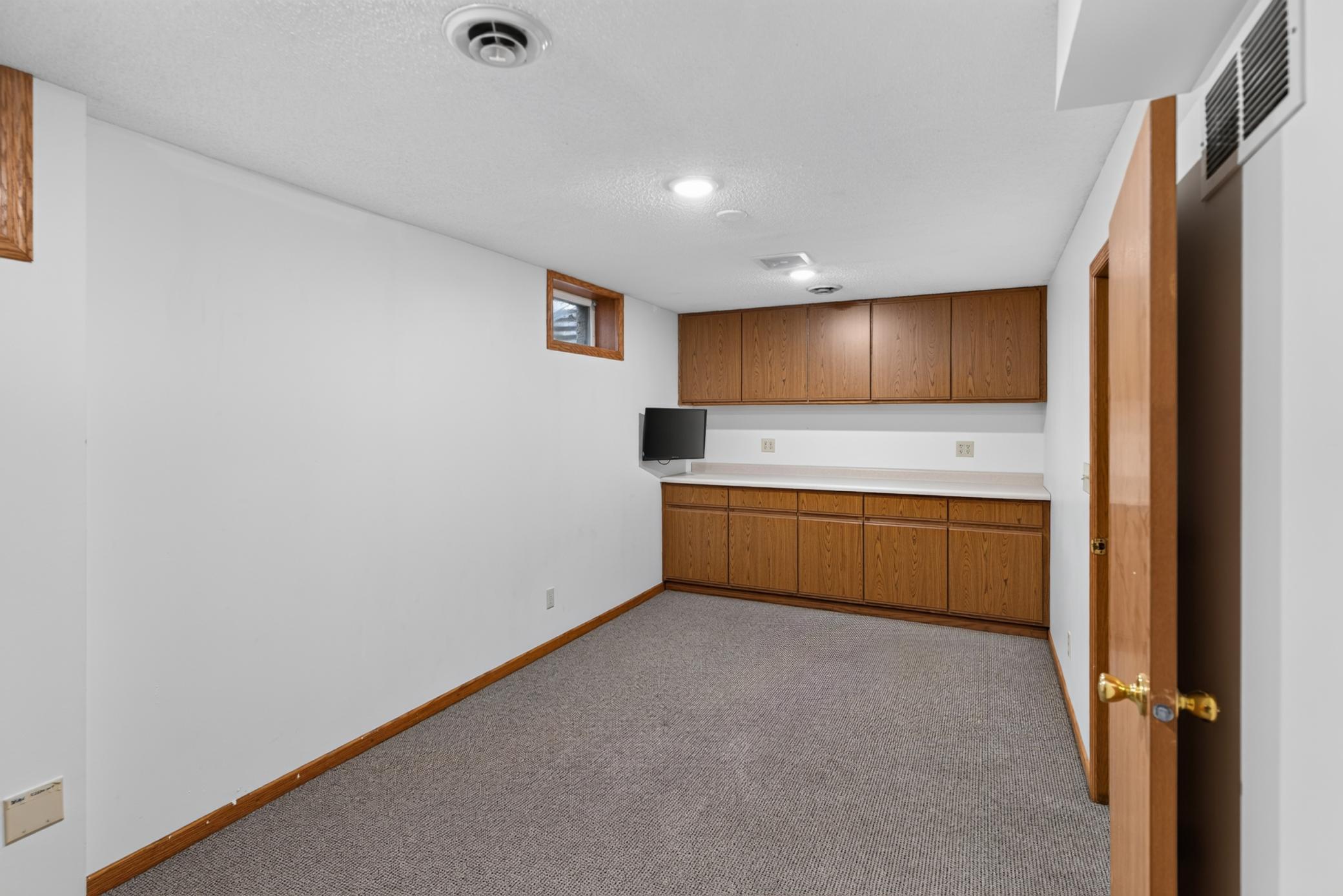View of Residential at 9023 Nantwick Ridge, Brooklyn Park MN 55443, Brooklyn Park (27 of 33) - Mike Wilen | Minnesota Team Real Estate