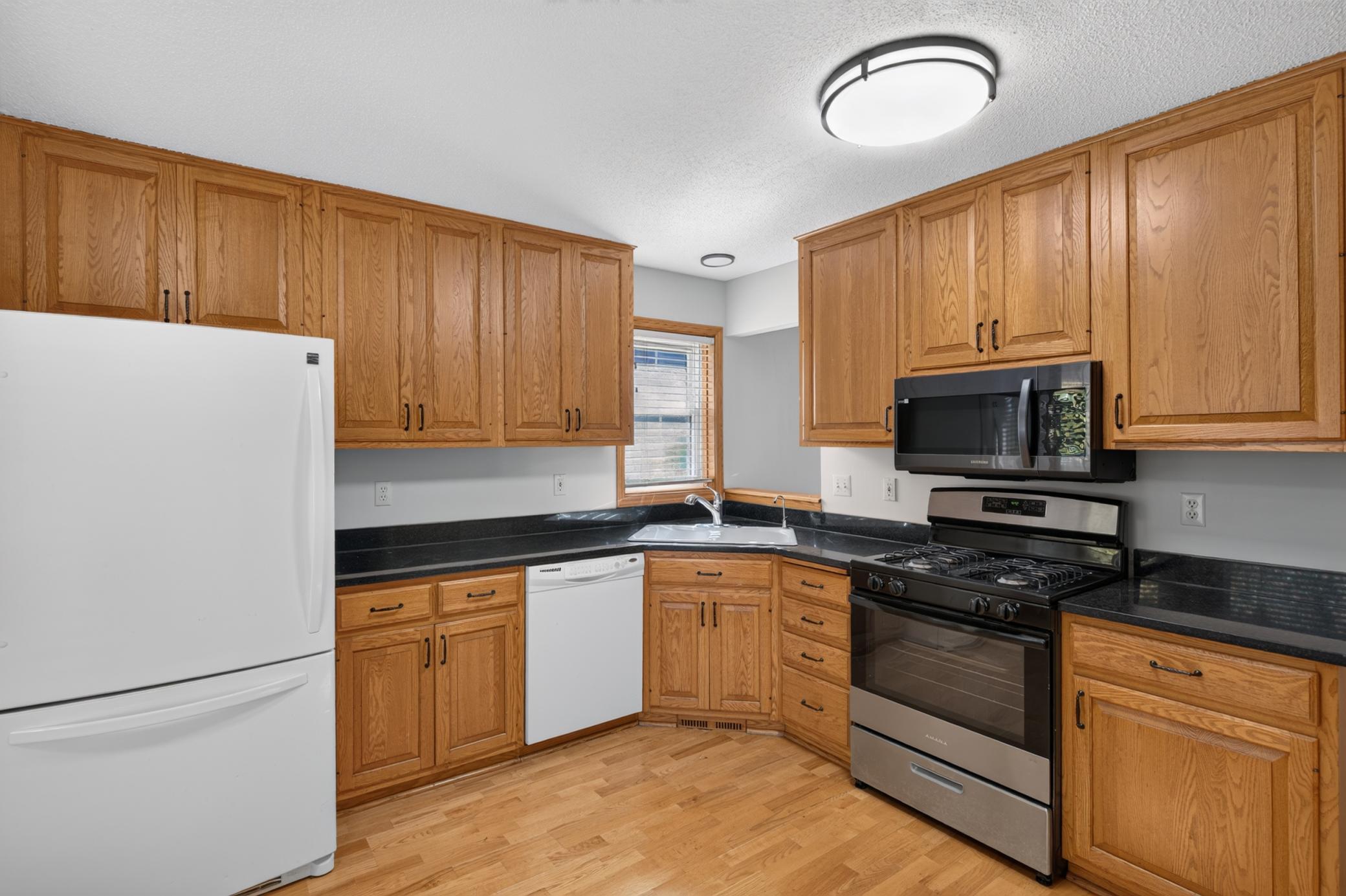 View of Residential at 9023 Nantwick Ridge, Brooklyn Park MN 55443, Brooklyn Park (9 of 33) - Mike Wilen | Minnesota Team Real Estate