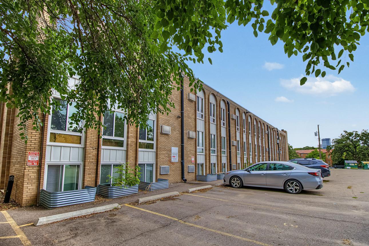 View of Residential at 2525 3rd Avenue #206, Minneapolis MN 55404, Minneapolis (17 of 21) - Mike Wilen | Minnesota Team Real Estate