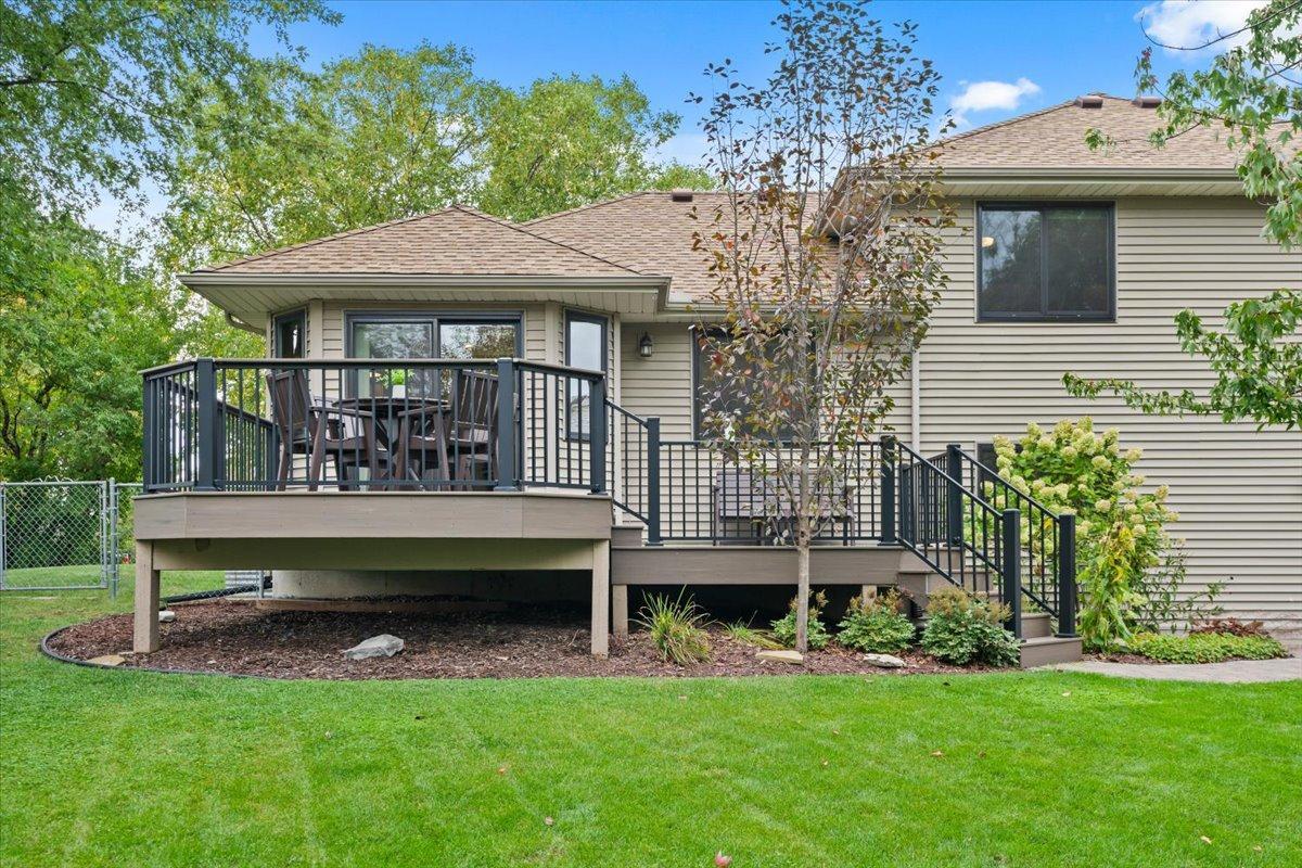 View of Residential at 8821 Rainier Court, Woodbury MN 55125, Woodbury (40 of 56) - Mike Wilen | Minnesota Team Real Estate