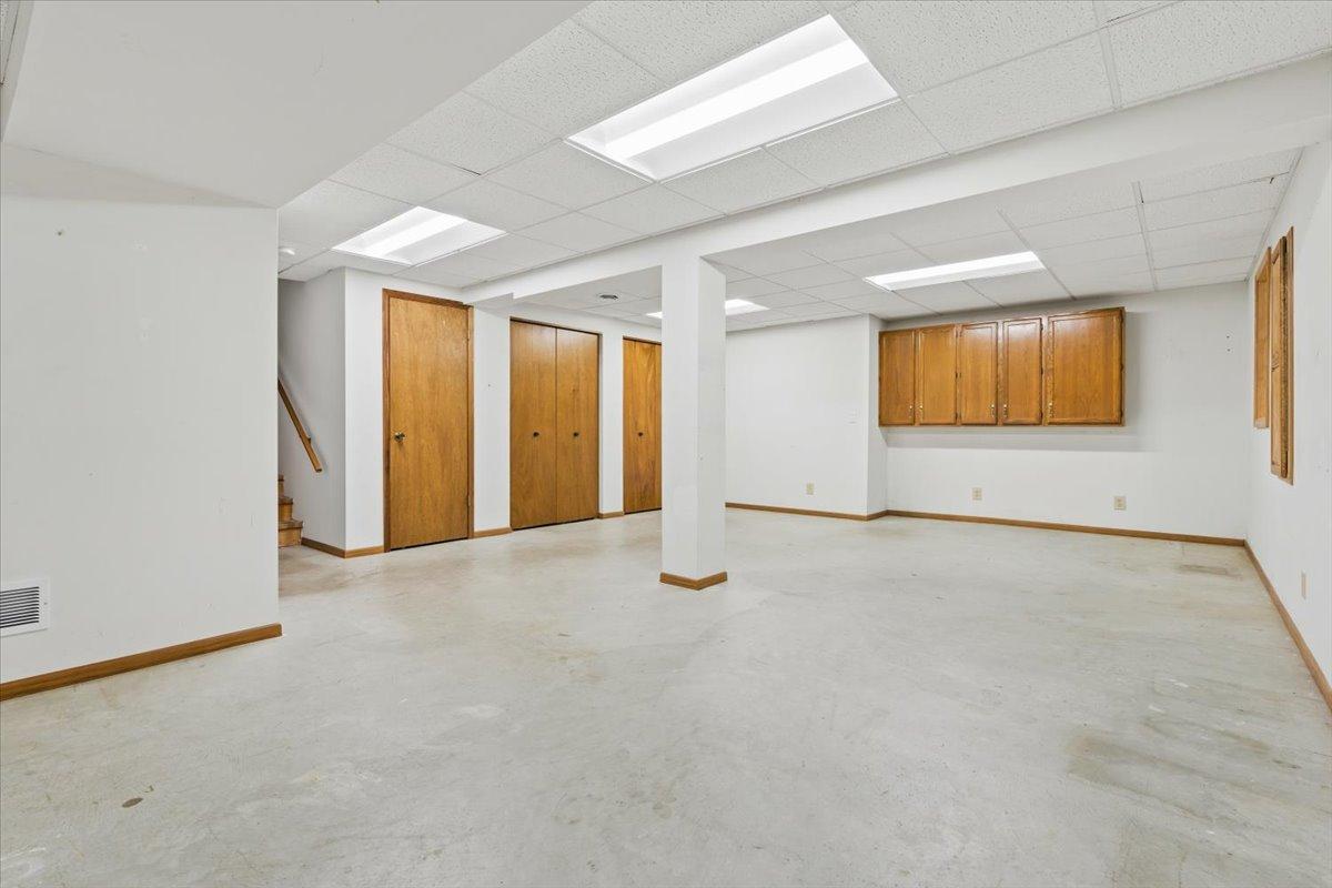 View of Residential at 8821 Rainier Court, Woodbury MN 55125, Woodbury (36 of 56) - Mike Wilen | Minnesota Team Real Estate