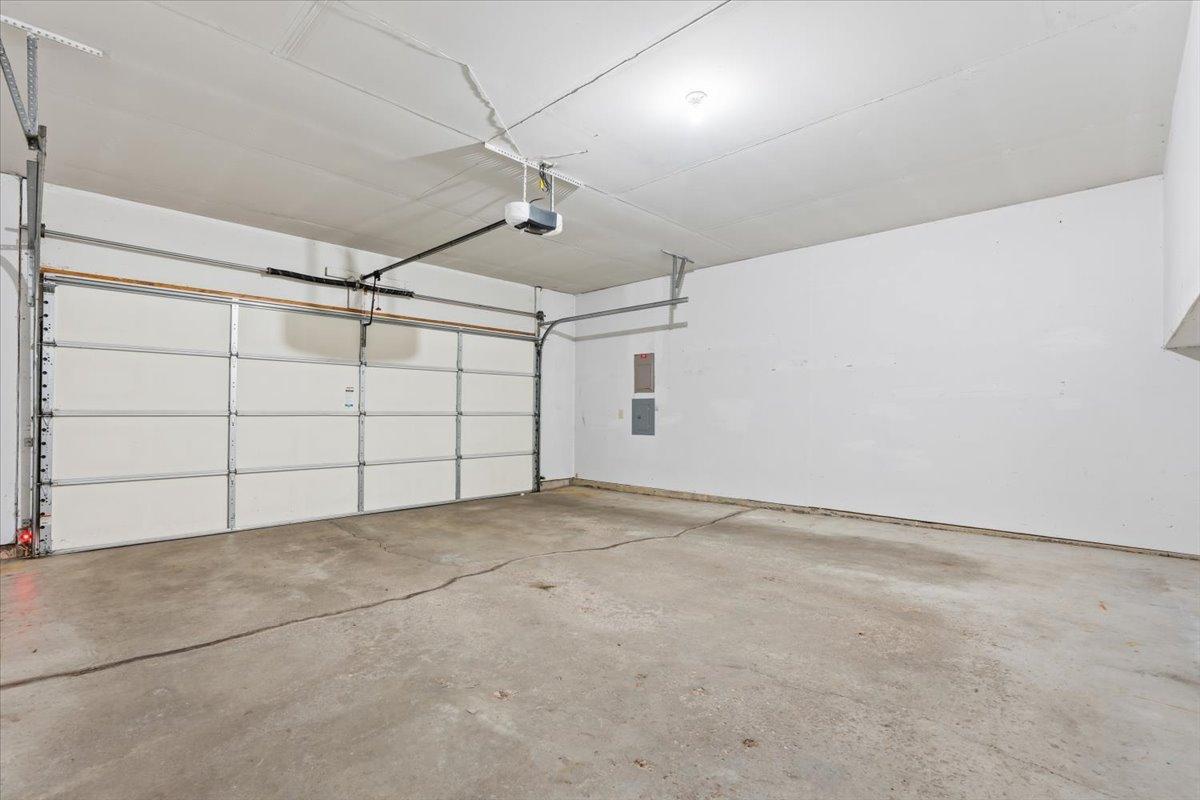 View of Residential at 8821 Rainier Court, Woodbury MN 55125, Woodbury (37 of 56) - Mike Wilen | Minnesota Team Real Estate