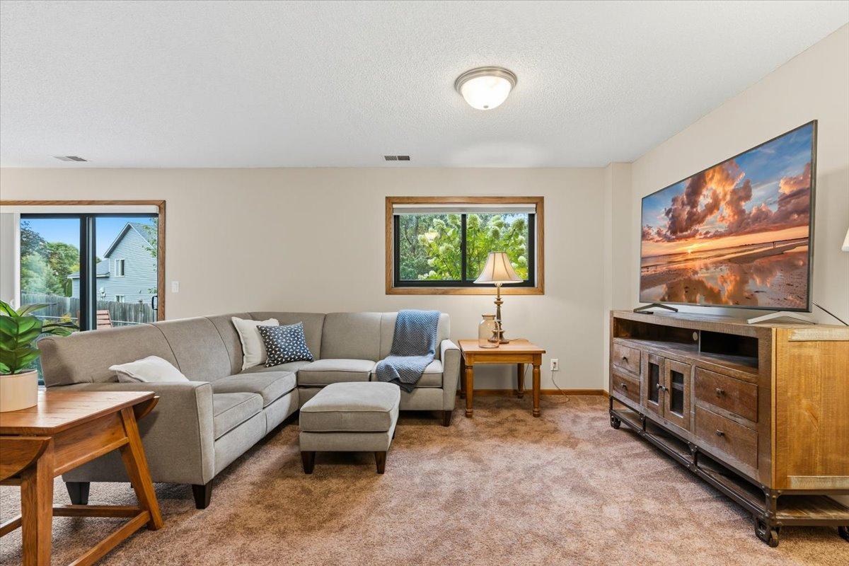 View of Residential at 8821 Rainier Court, Woodbury MN 55125, Woodbury (30 of 56) - Mike Wilen | Minnesota Team Real Estate