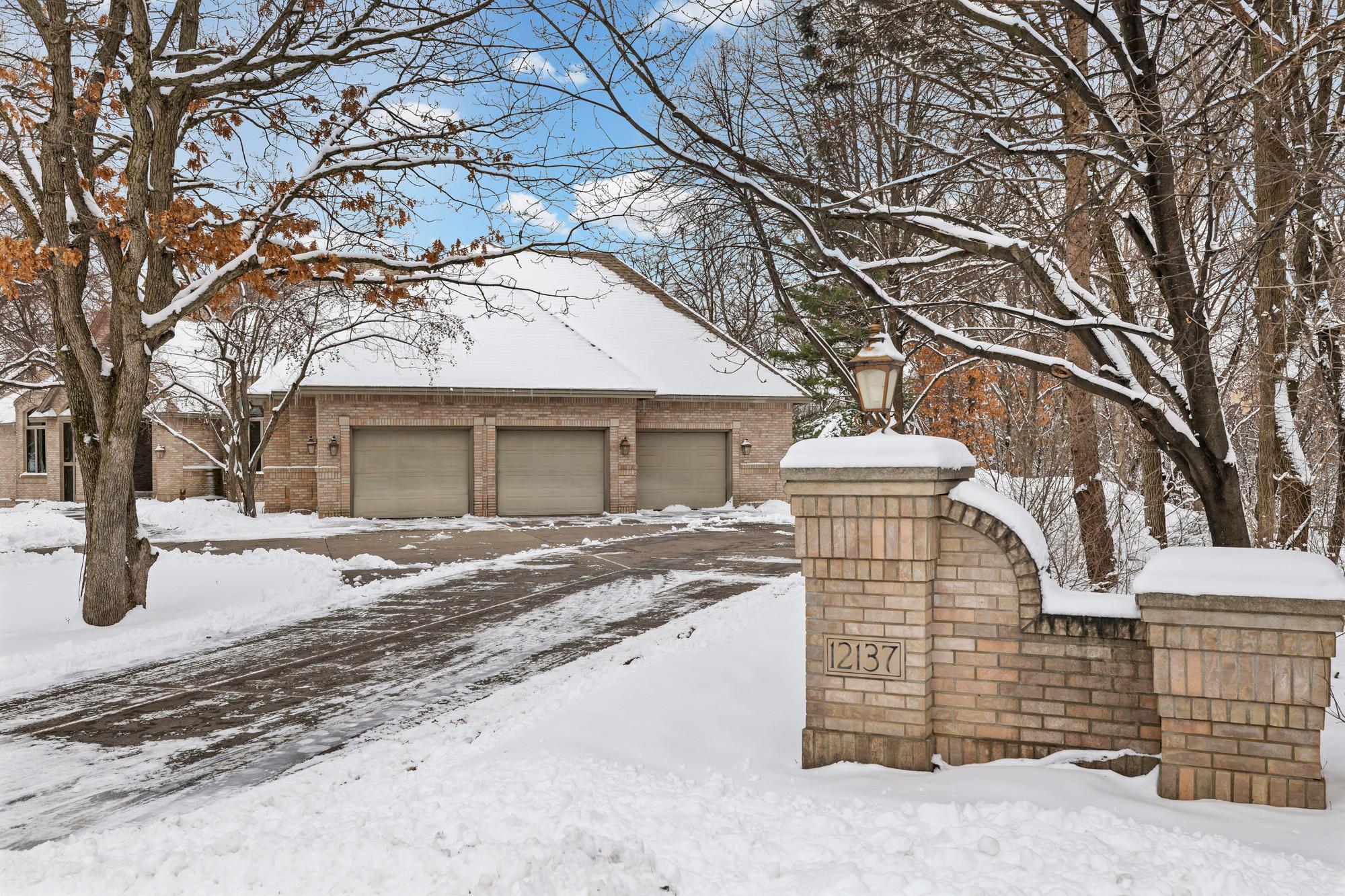 View of Residential at 12137 Grandview Terrace, Apple Valley MN 55124, Apple Valley (2 of 34) - Mike Wilen | Minnesota Team Real Estate