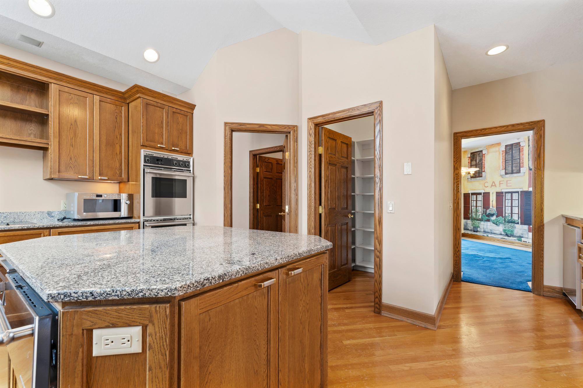 View of Residential at 12137 Grandview Terrace, Apple Valley MN 55124, Apple Valley (16 of 34) - Mike Wilen | Minnesota Team Real Estate