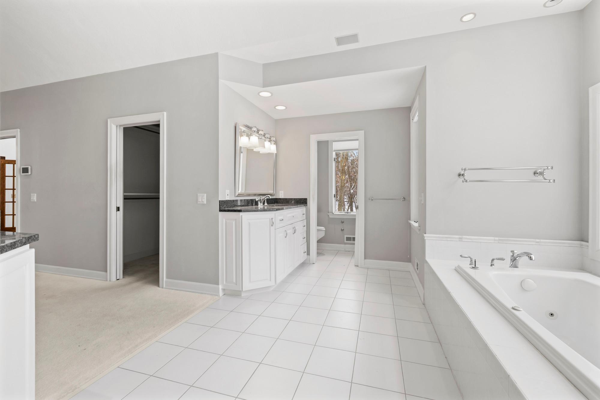 View of Residential at 12137 Grandview Terrace, Apple Valley MN 55124, Apple Valley (33 of 34) - Mike Wilen | Minnesota Team Real Estate