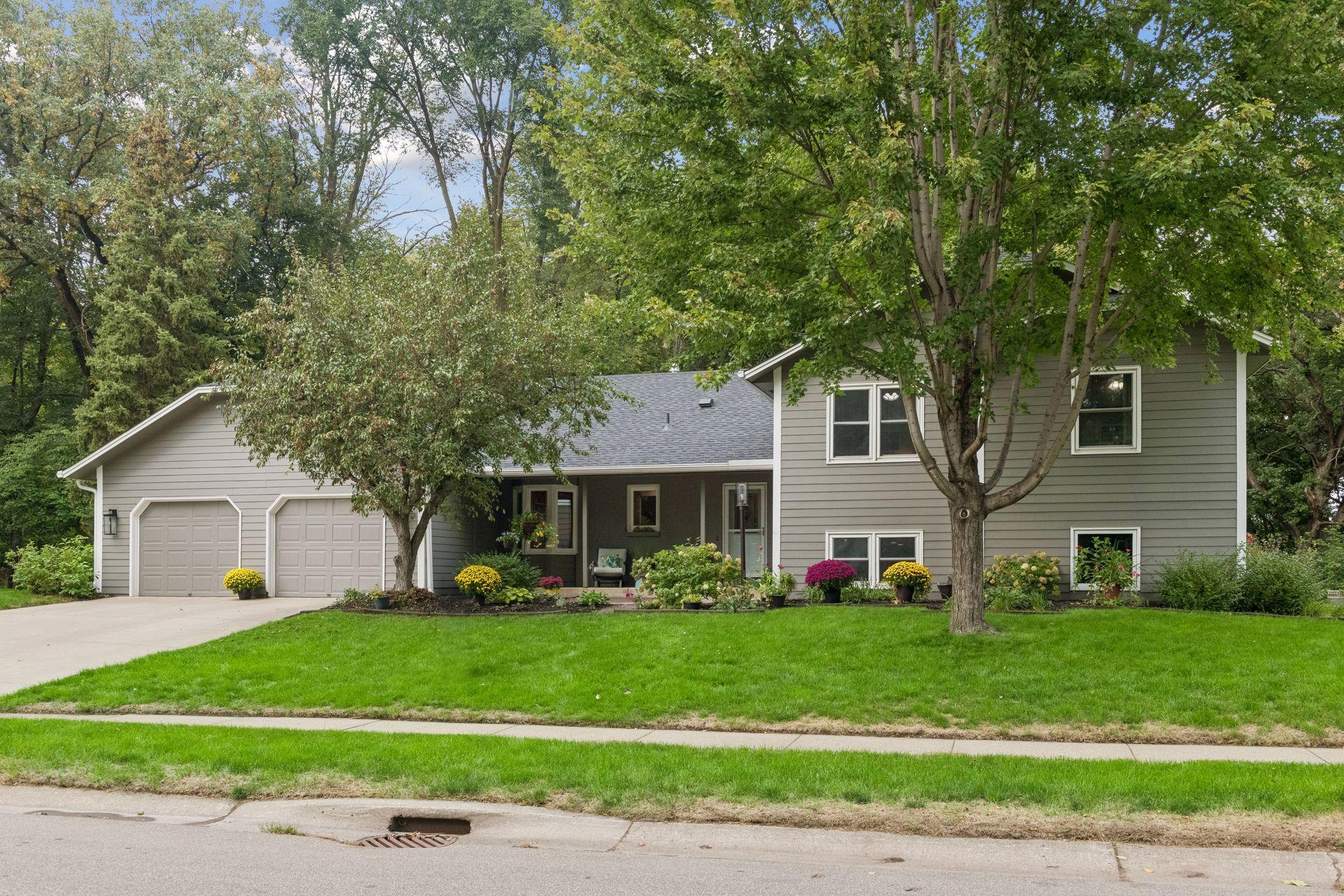 View of Single Family at 7646 Carnelian Lane, Eden Prairie - Mike Wilen | Minnesota Team Real Estate