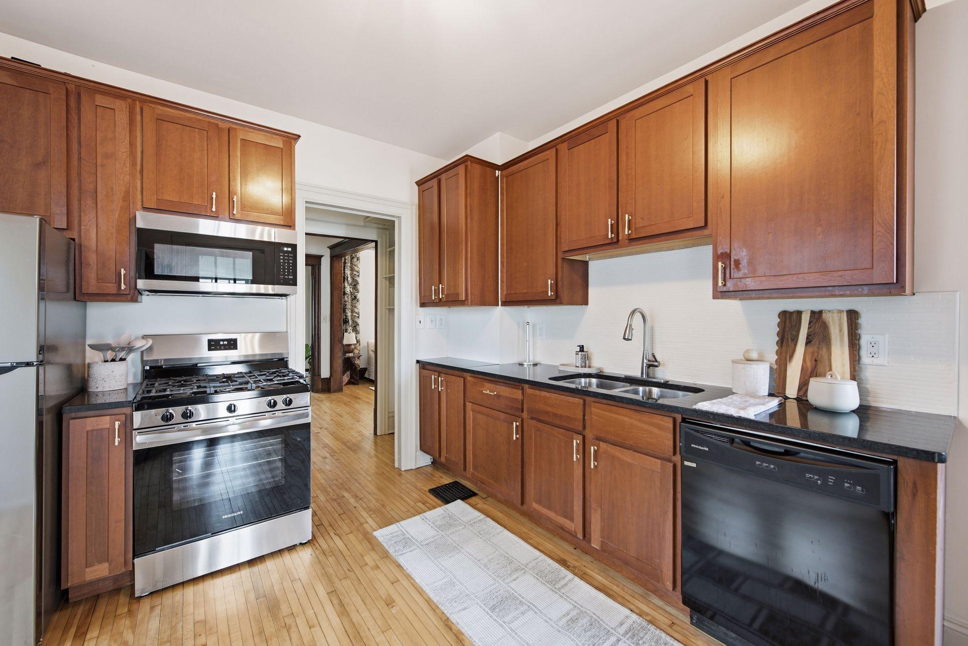 View of Residential at 1157 14th Avenue, Minneapolis MN 55414, Minneapolis (13 of 41) - Mike Wilen | Minnesota Team Real Estate