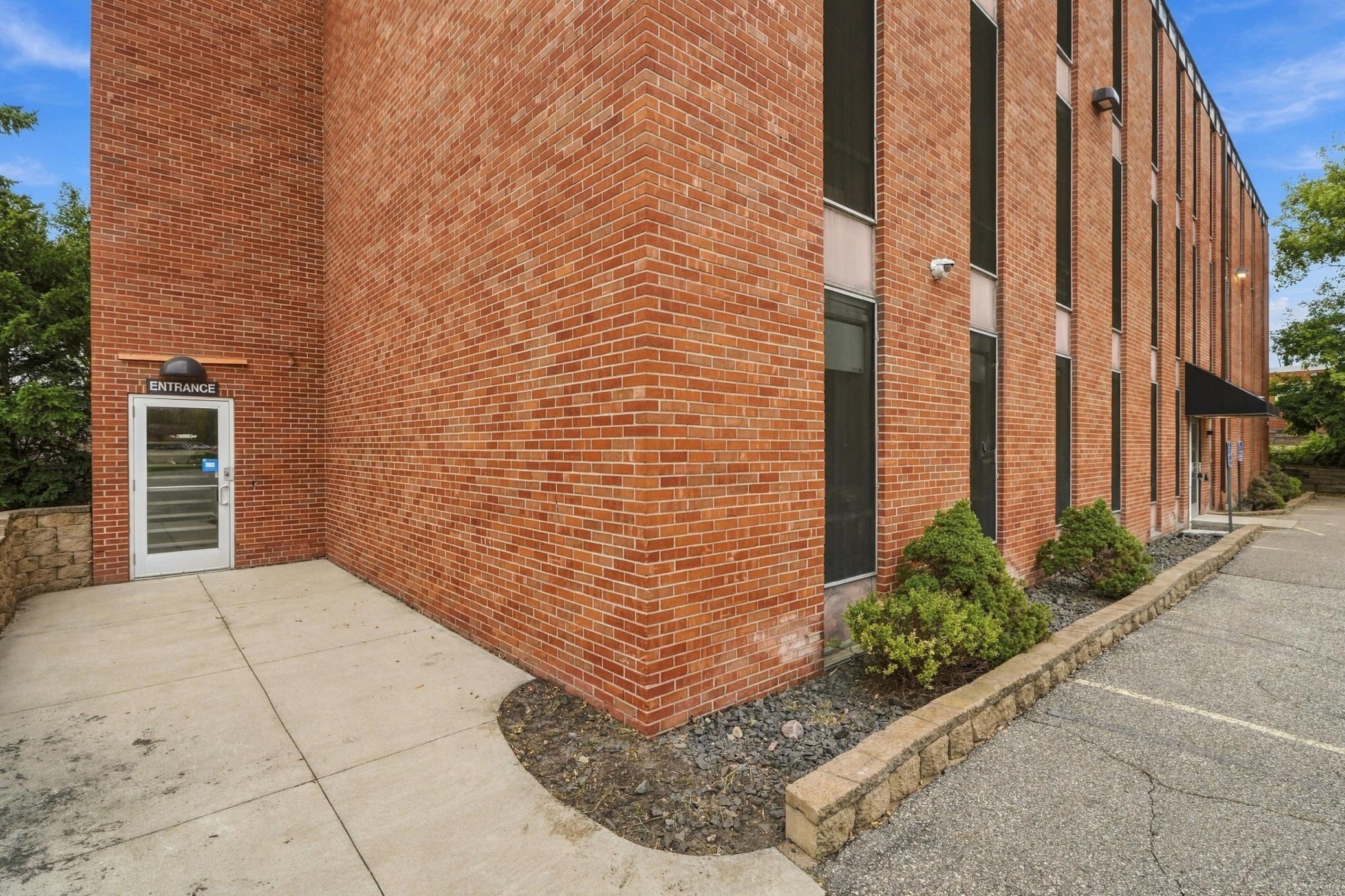 View of Commercial Sale at 6311 Wayzata Boulevard, Saint Louis Park MN 55416, Saint Louis Park (57 of 62) - Mike Wilen | Minnesota Team Real Estate