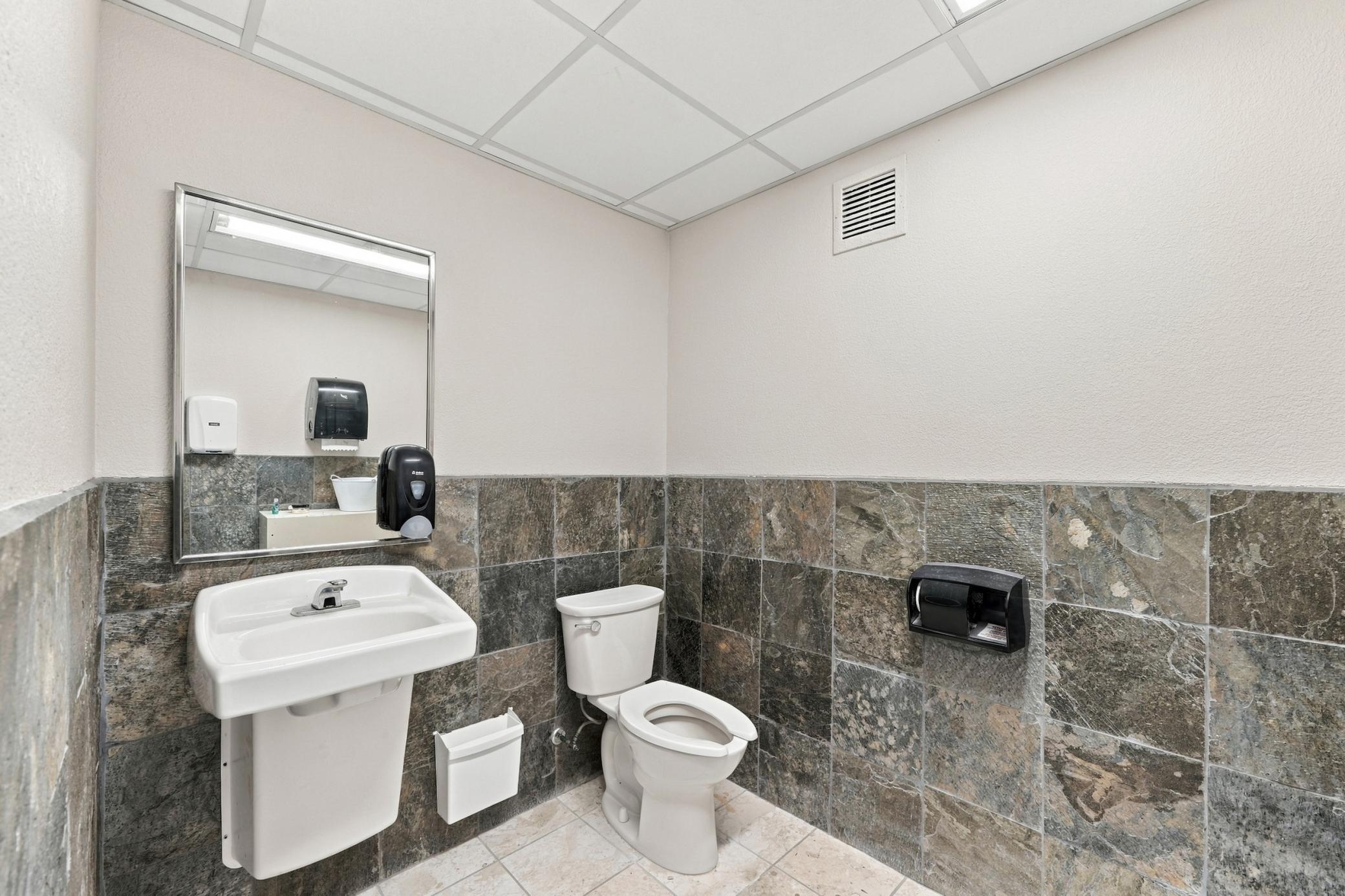 View of Commercial Sale at 6311 Wayzata Boulevard, Saint Louis Park MN 55416, Saint Louis Park (41 of 62) - Mike Wilen | Minnesota Team Real Estate