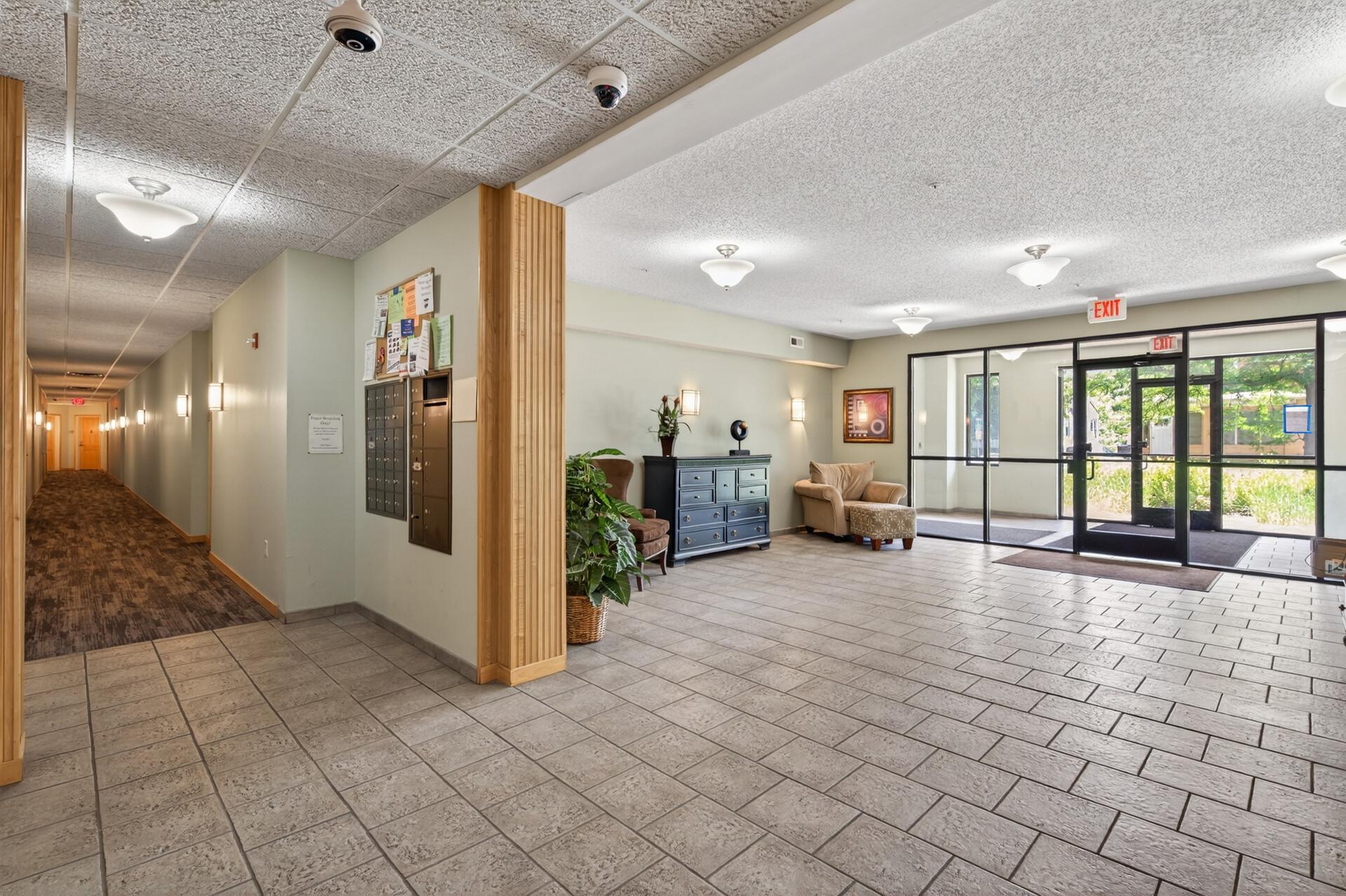 View of Residential at 619 8th Street #308, Minneapolis MN 55414, Minneapolis (24 of 43) - Mike Wilen | Minnesota Team Real Estate