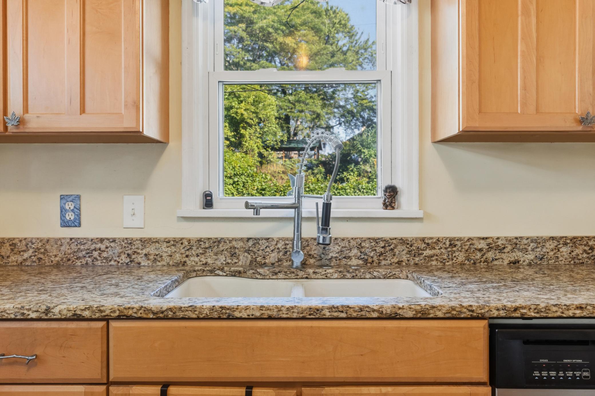 View of Residential at 1329 Beech Street, Saint Paul MN 55106, Saint Paul (33 of 50) - Mike Wilen | Minnesota Team Real Estate