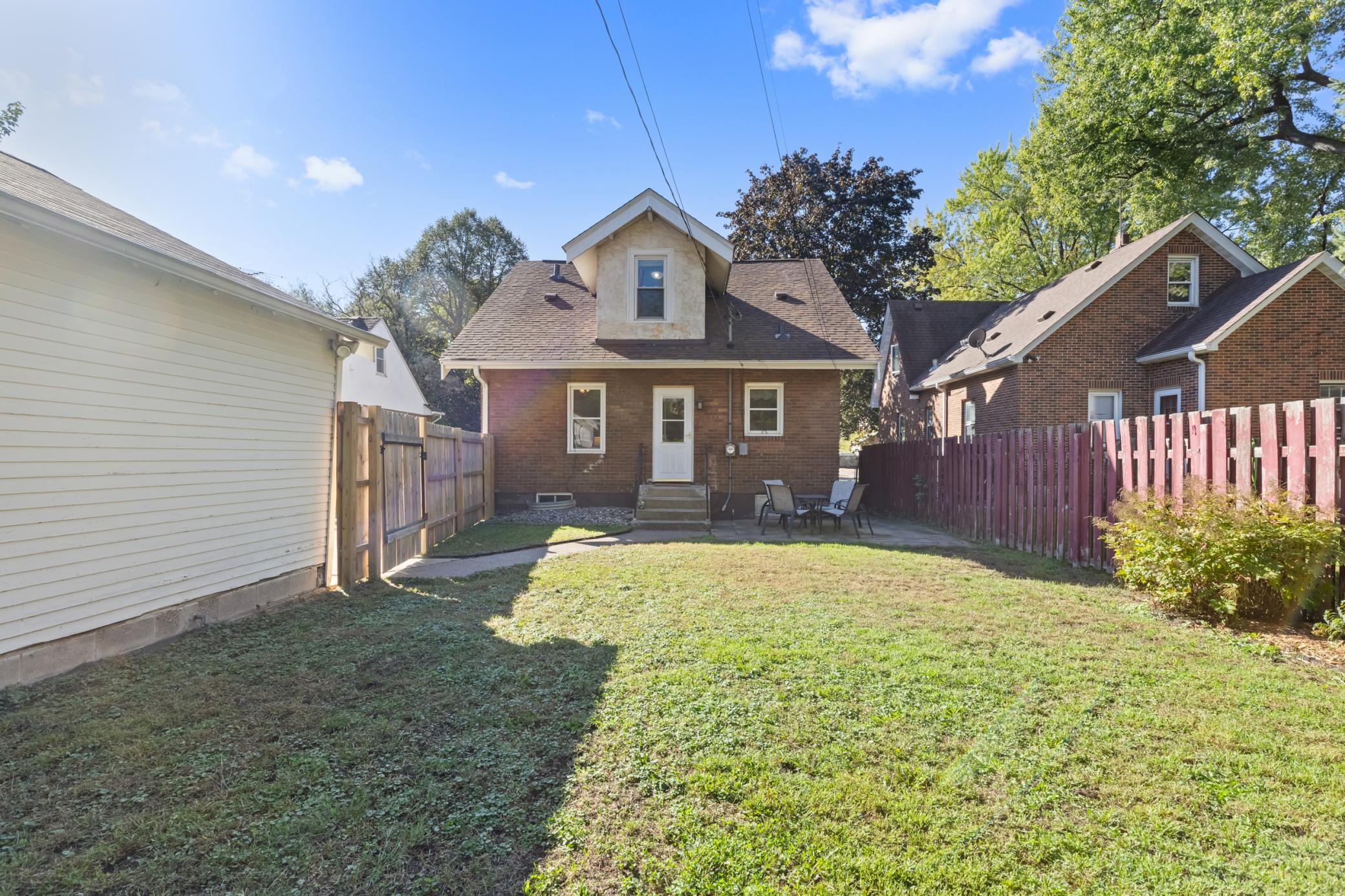 View of Residential at 1329 Beech Street, Saint Paul MN 55106, Saint Paul (17 of 50) - Mike Wilen | Minnesota Team Real Estate