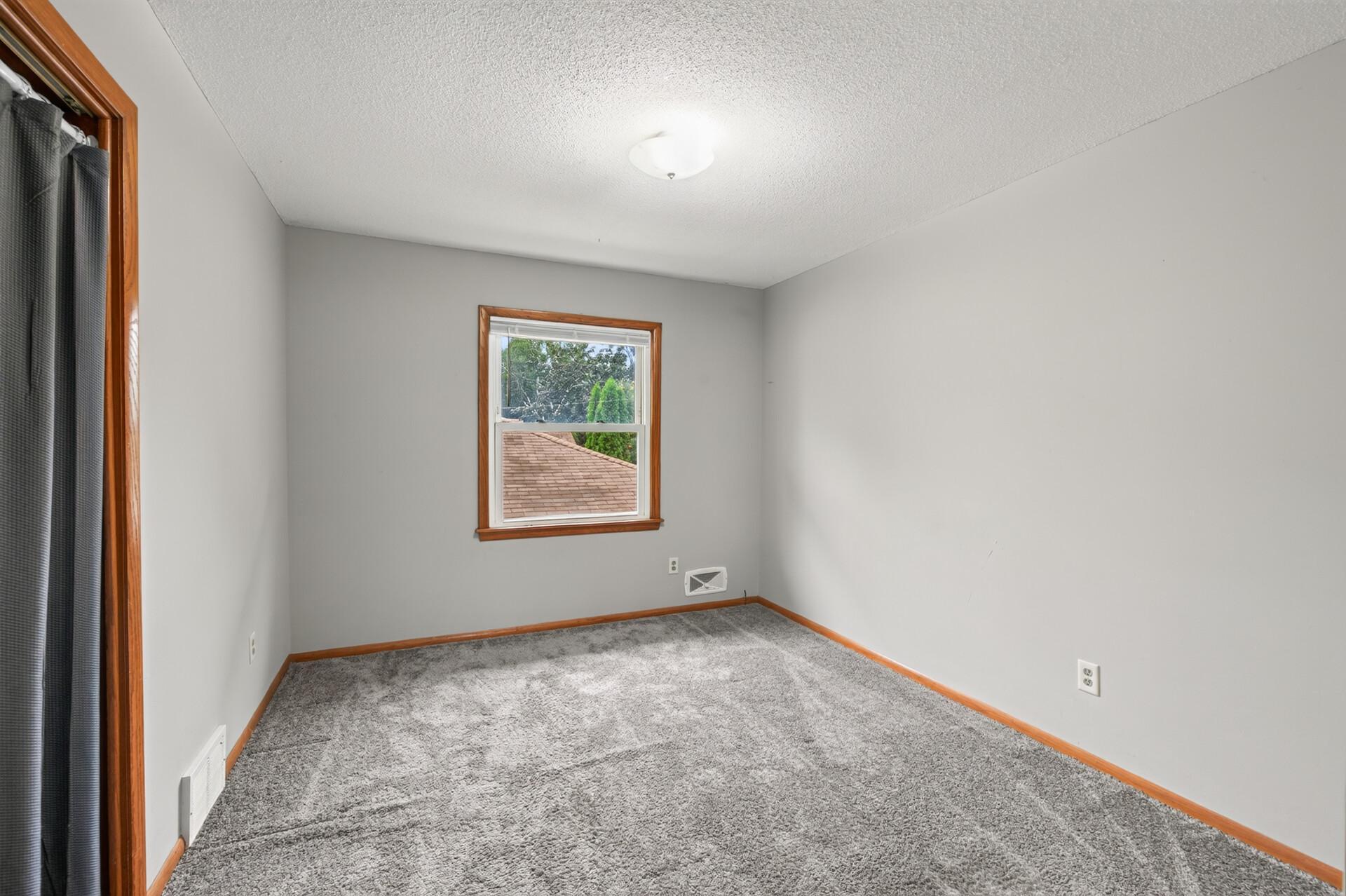View of Residential Income at 3824 Thomas Avenue, Minneapolis MN 55412, Minneapolis (12 of 18) - Mike Wilen | Minnesota Team Real Estate