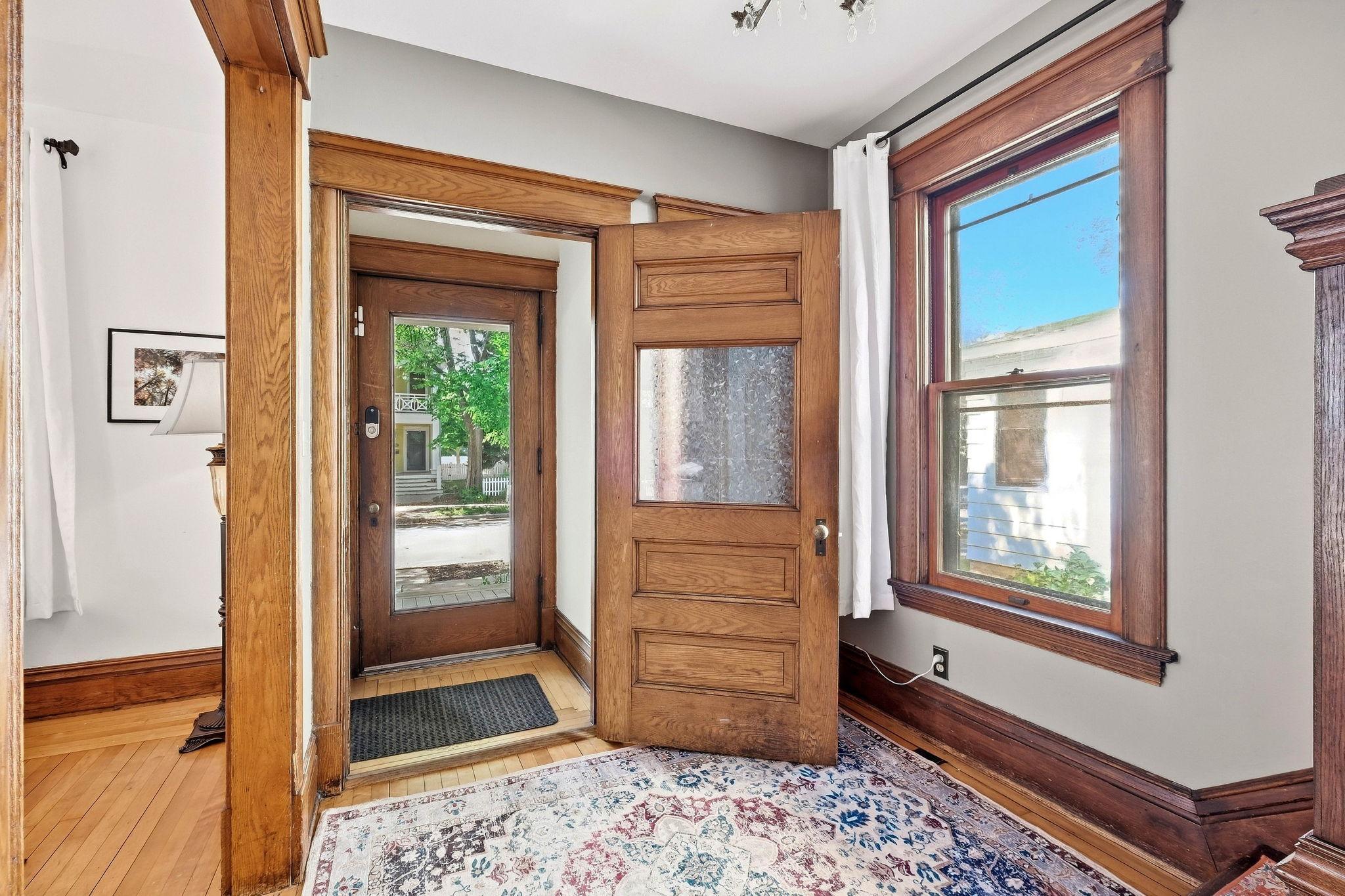 View of Residential at 2725 Garfield Avenue, Minneapolis MN 55408, Minneapolis (4 of 38) - Mike Wilen | Minnesota Team Real Estate
