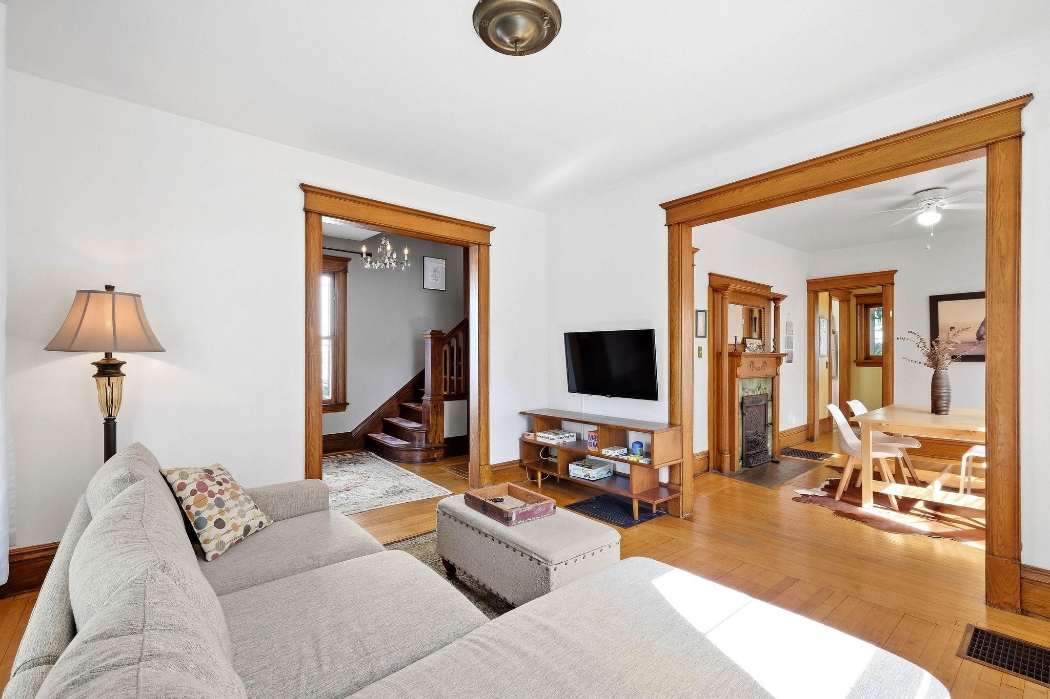 View of Residential at 2725 Garfield Avenue, Minneapolis MN 55408, Minneapolis (7 of 38) - Mike Wilen | Minnesota Team Real Estate