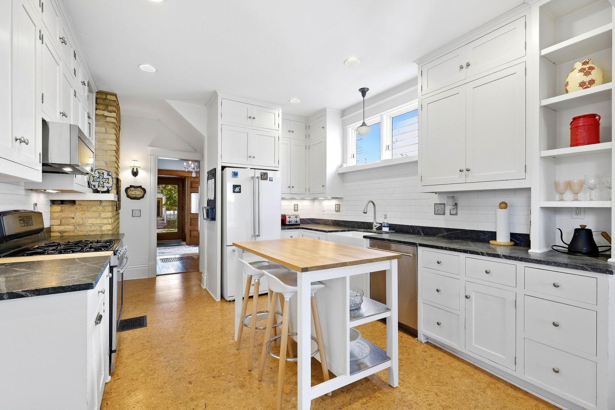 View of Residential at 2725 Garfield Avenue, Minneapolis MN 55408, Minneapolis (10 of 38) - Mike Wilen | Minnesota Team Real Estate
