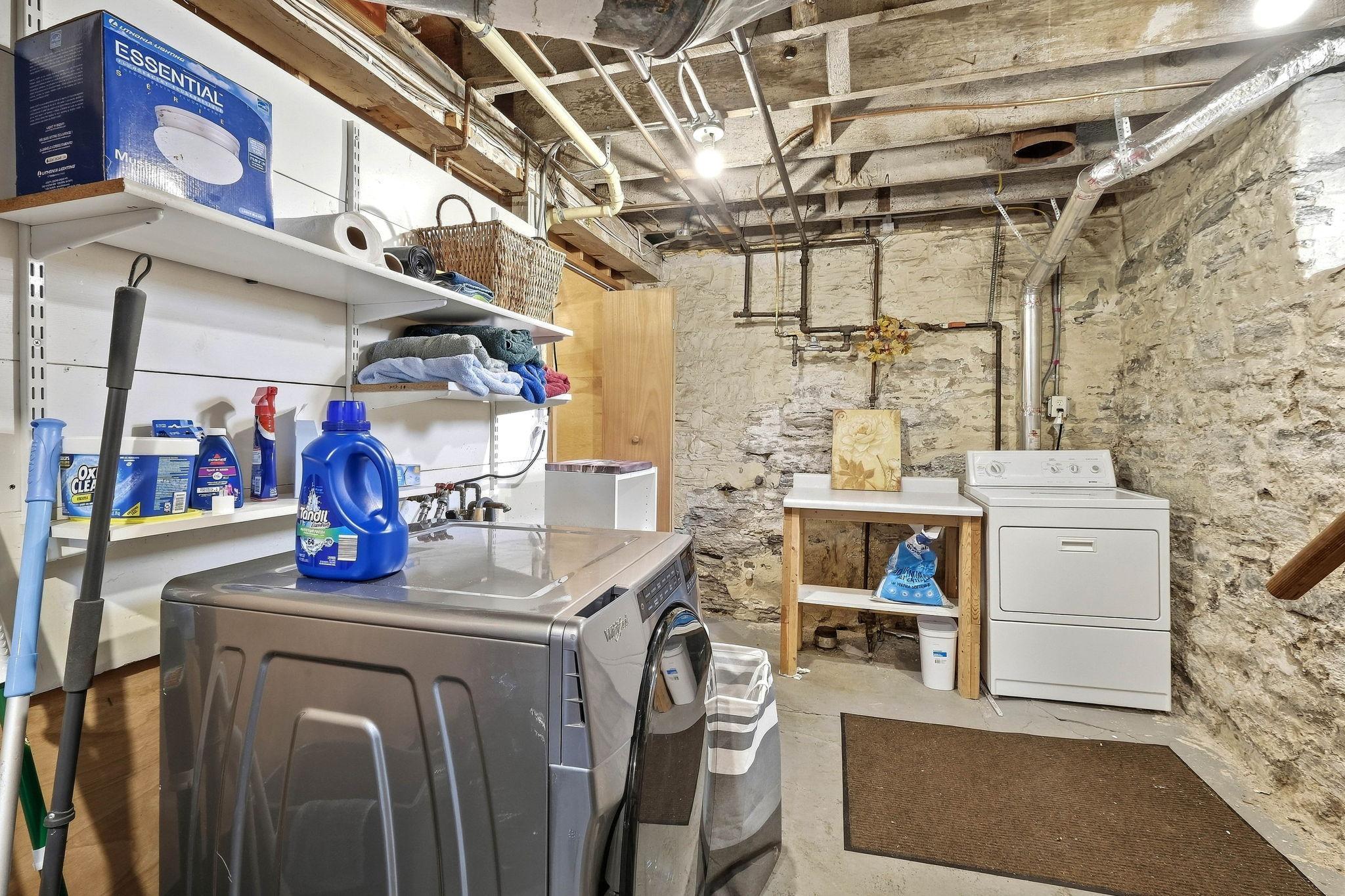View of Residential at 2725 Garfield Avenue, Minneapolis MN 55408, Minneapolis (34 of 38) - Mike Wilen | Minnesota Team Real Estate