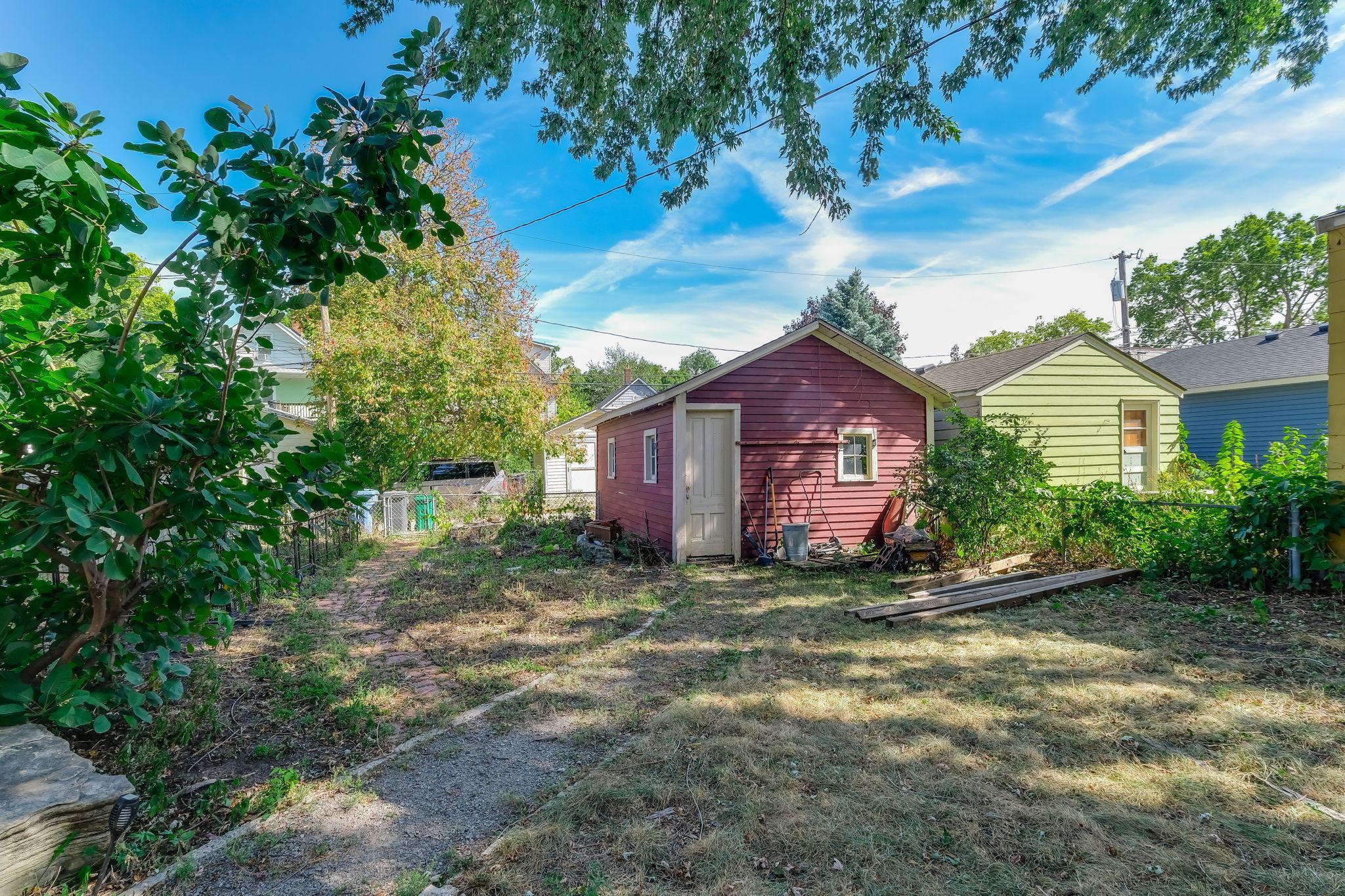 View of Residential at 2725 Garfield Avenue, Minneapolis MN 55408, Minneapolis (37 of 38) - Mike Wilen | Minnesota Team Real Estate