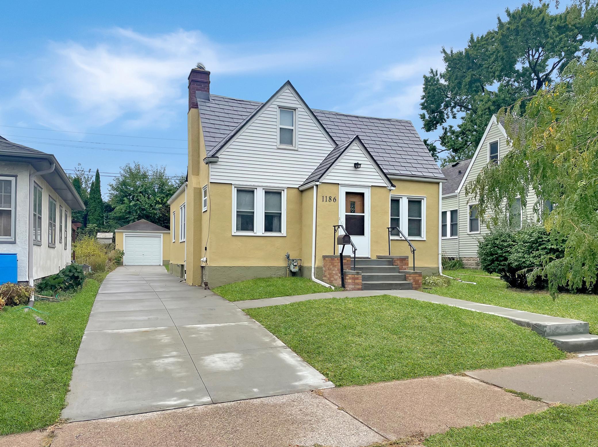 View of Residential at 1186 Englewood Avenue, Saint Paul MN 55104, Saint Paul (3 of 35) - Mike Wilen | Minnesota Team Real Estate