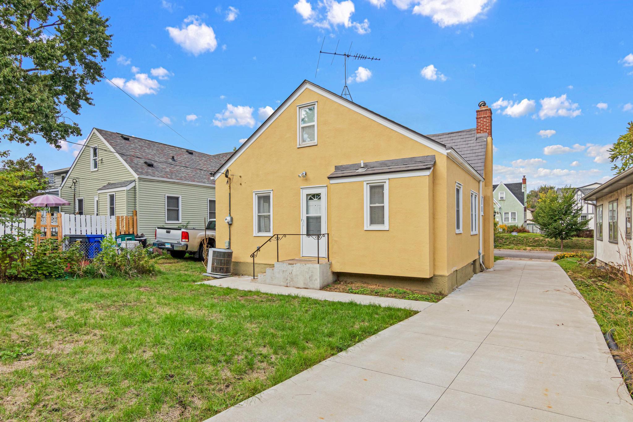 View of Residential at 1186 Englewood Avenue, Saint Paul MN 55104, Saint Paul (28 of 35) - Mike Wilen | Minnesota Team Real Estate