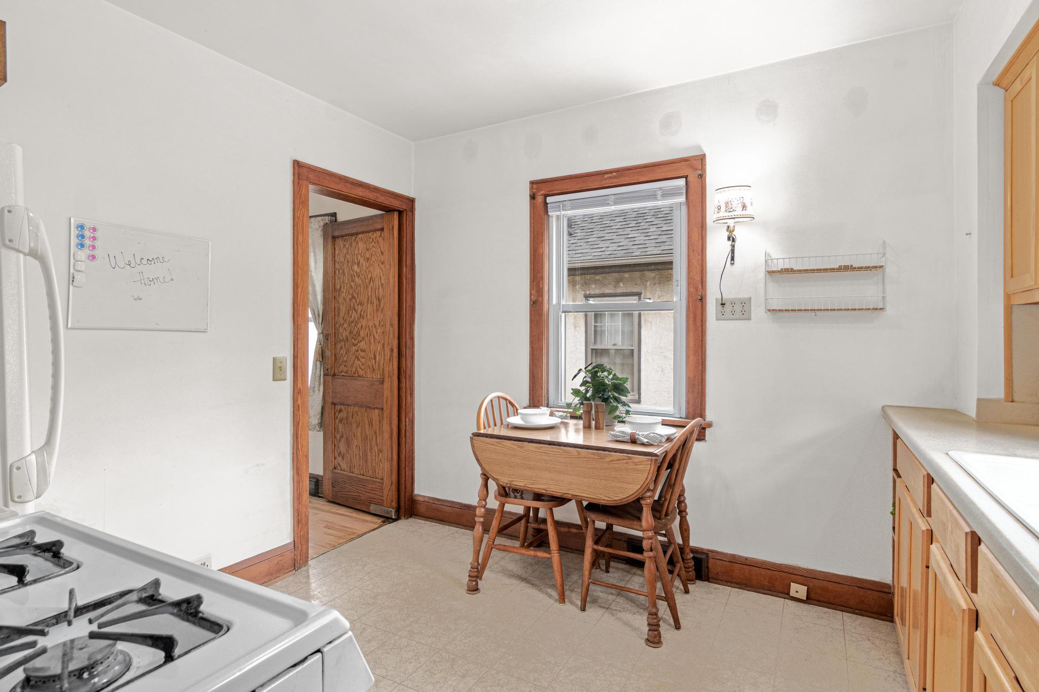 View of Residential at 1186 Englewood Avenue, Saint Paul MN 55104, Saint Paul (19 of 35) - Mike Wilen | Minnesota Team Real Estate