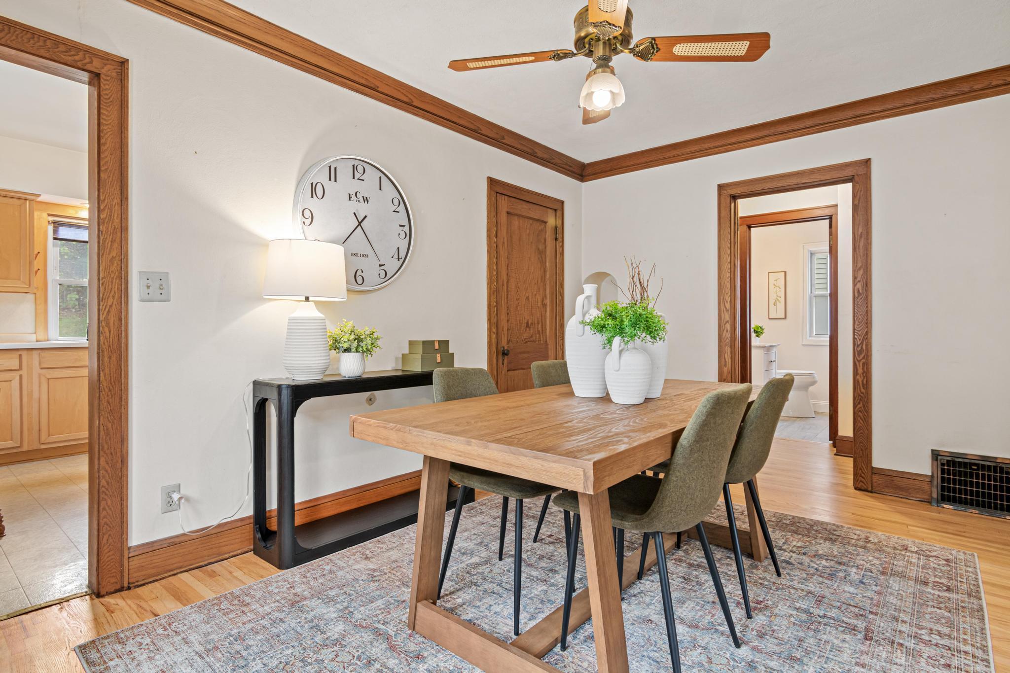 View of Residential at 1186 Englewood Avenue, Saint Paul MN 55104, Saint Paul (17 of 35) - Mike Wilen | Minnesota Team Real Estate