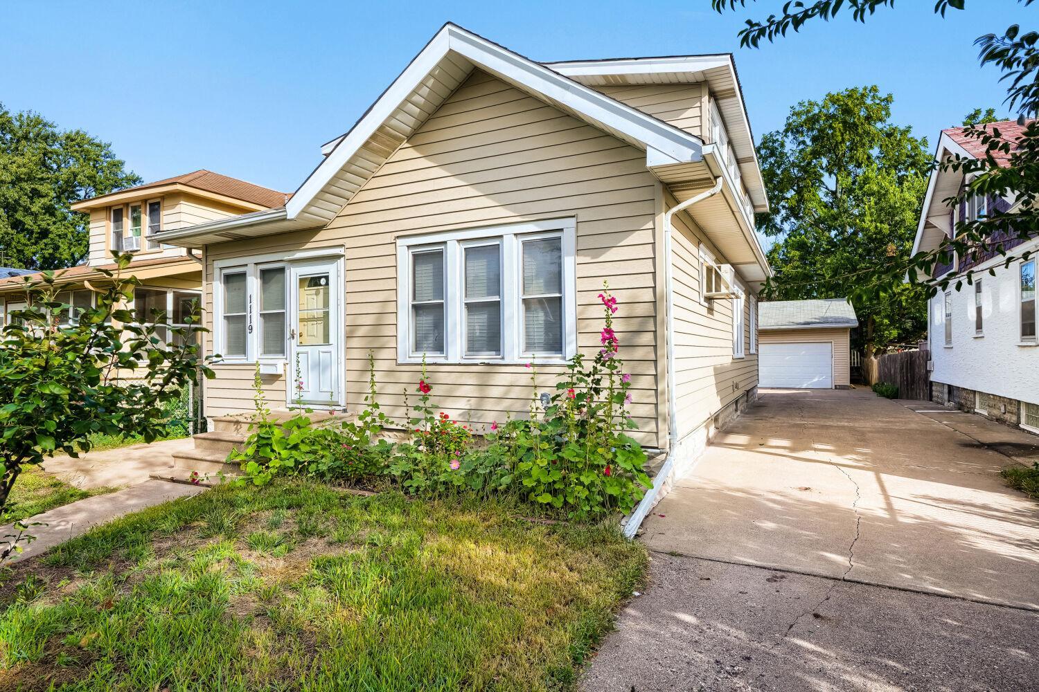 View of Residential at 1119 Minnehaha Avenue, Saint Paul MN 55104, Saint Paul (3 of 27) - Mike Wilen | Minnesota Team Real Estate