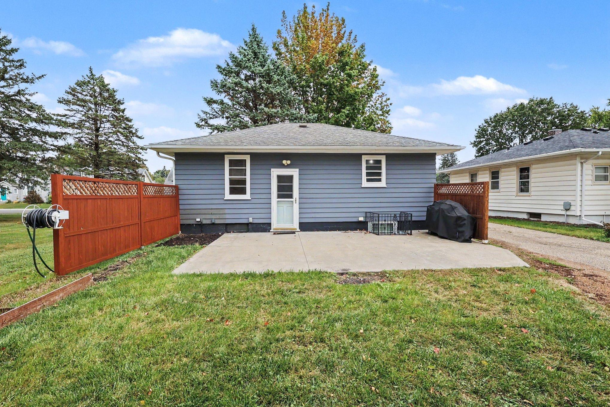View of Residential at 302 Lincoln Avenue, New Prague MN 56071, New Prague (23 of 27) - Mike Wilen | Minnesota Team Real Estate